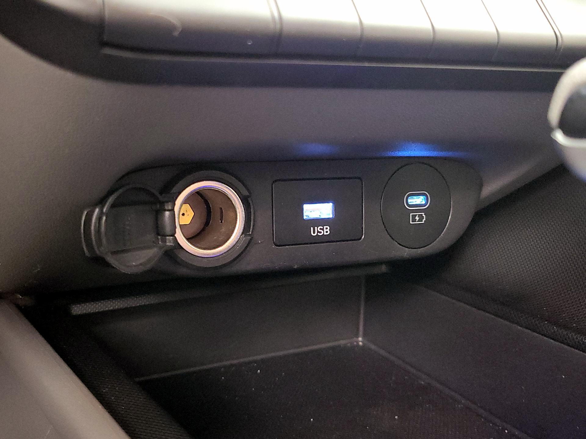 Thumbnail: 2024 Hyundai Elantra - 19