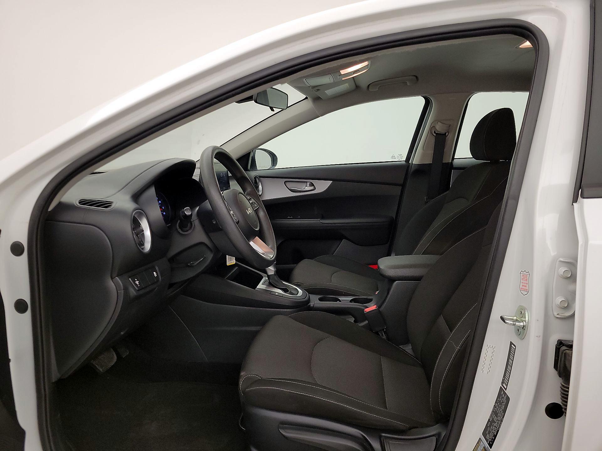 Thumbnail: 2024 Kia Forte - 11