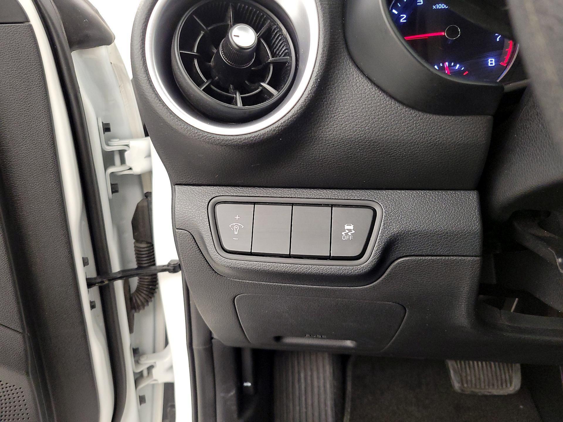 Thumbnail: 2024 Kia Forte - 13