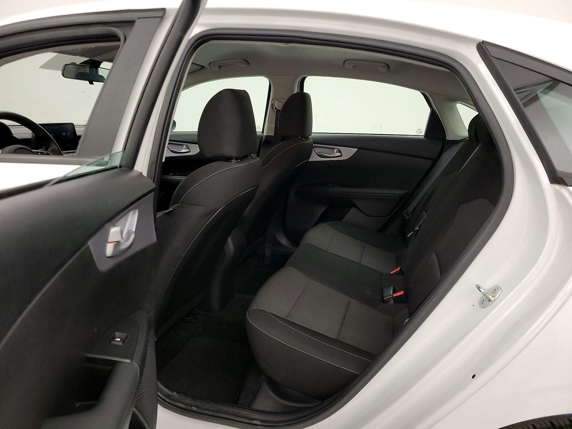 Thumbnail: 2024 Kia Forte - 19