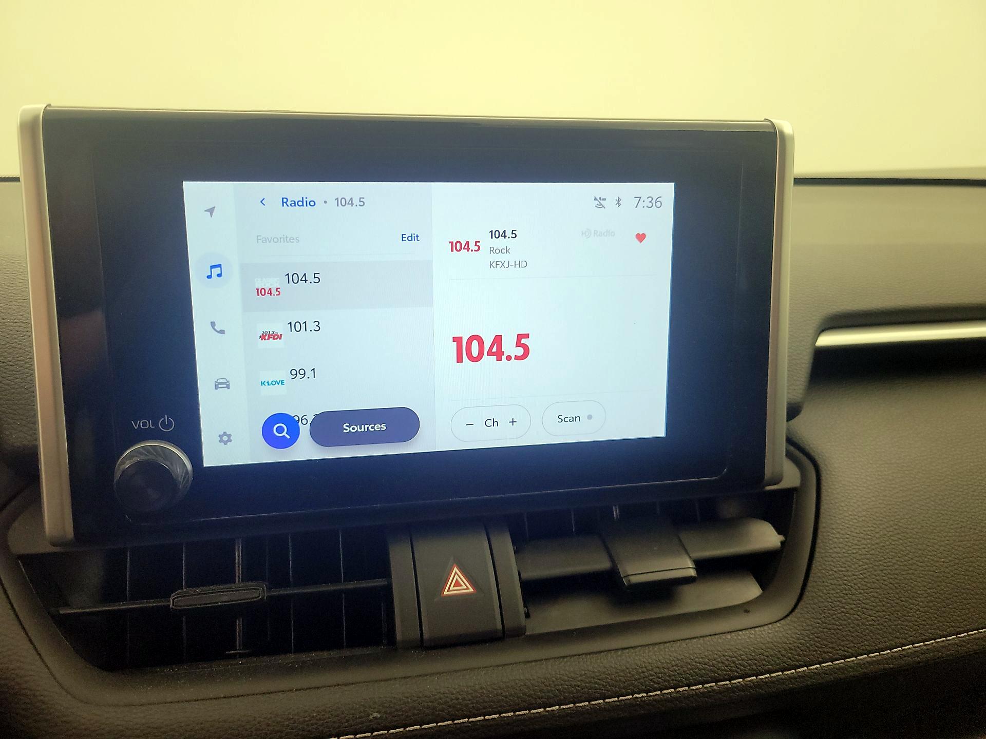 Thumbnail: 2024 Toyota RAV4 - 15