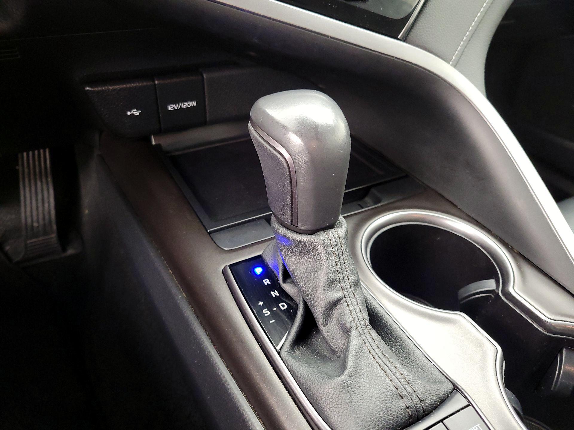 Thumbnail: 2024 Toyota Camry - 18