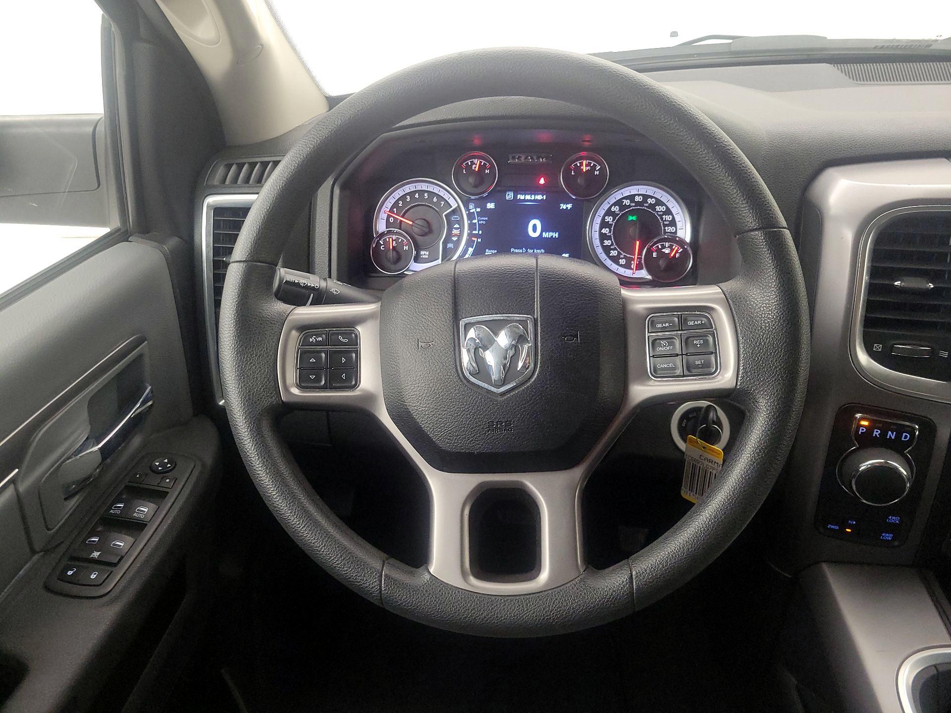 Thumbnail: 2023 RAM 1500 Classic - 10