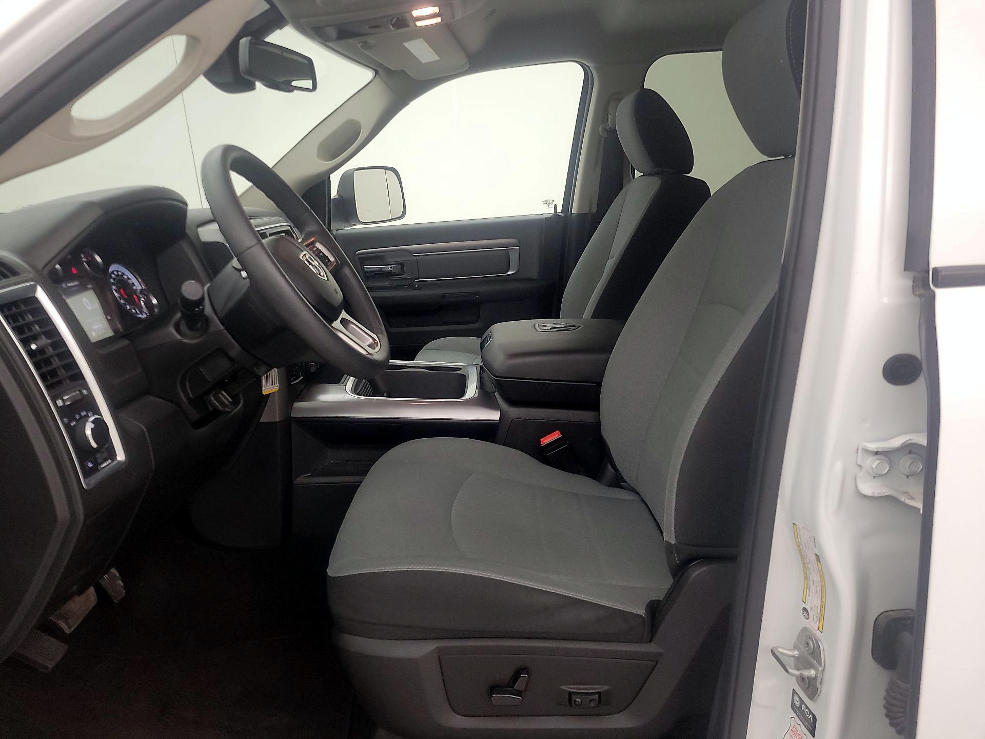 Thumbnail: 2023 RAM 1500 Classic - 11