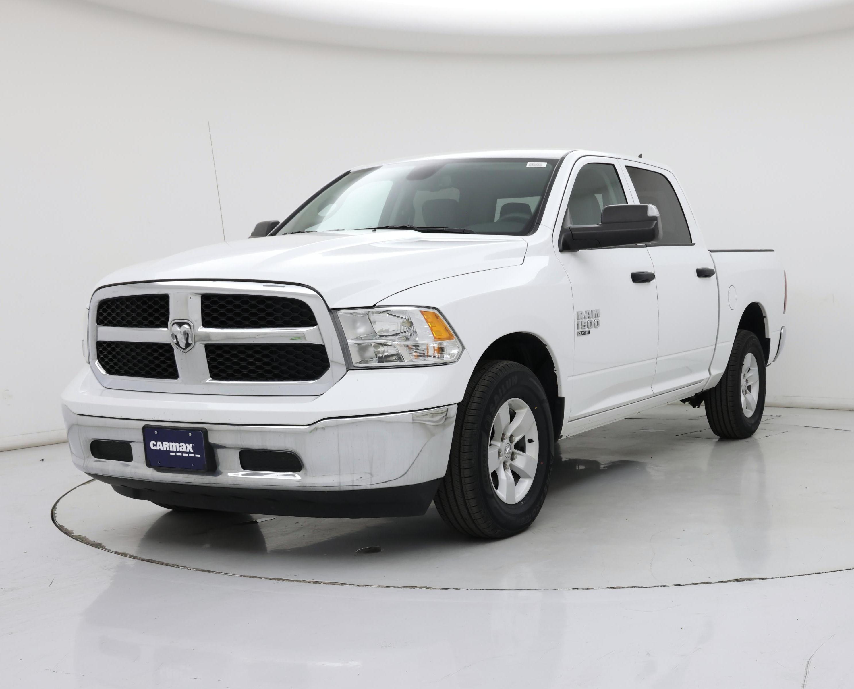 Thumbnail: 2023 RAM 1500 Classic - 4