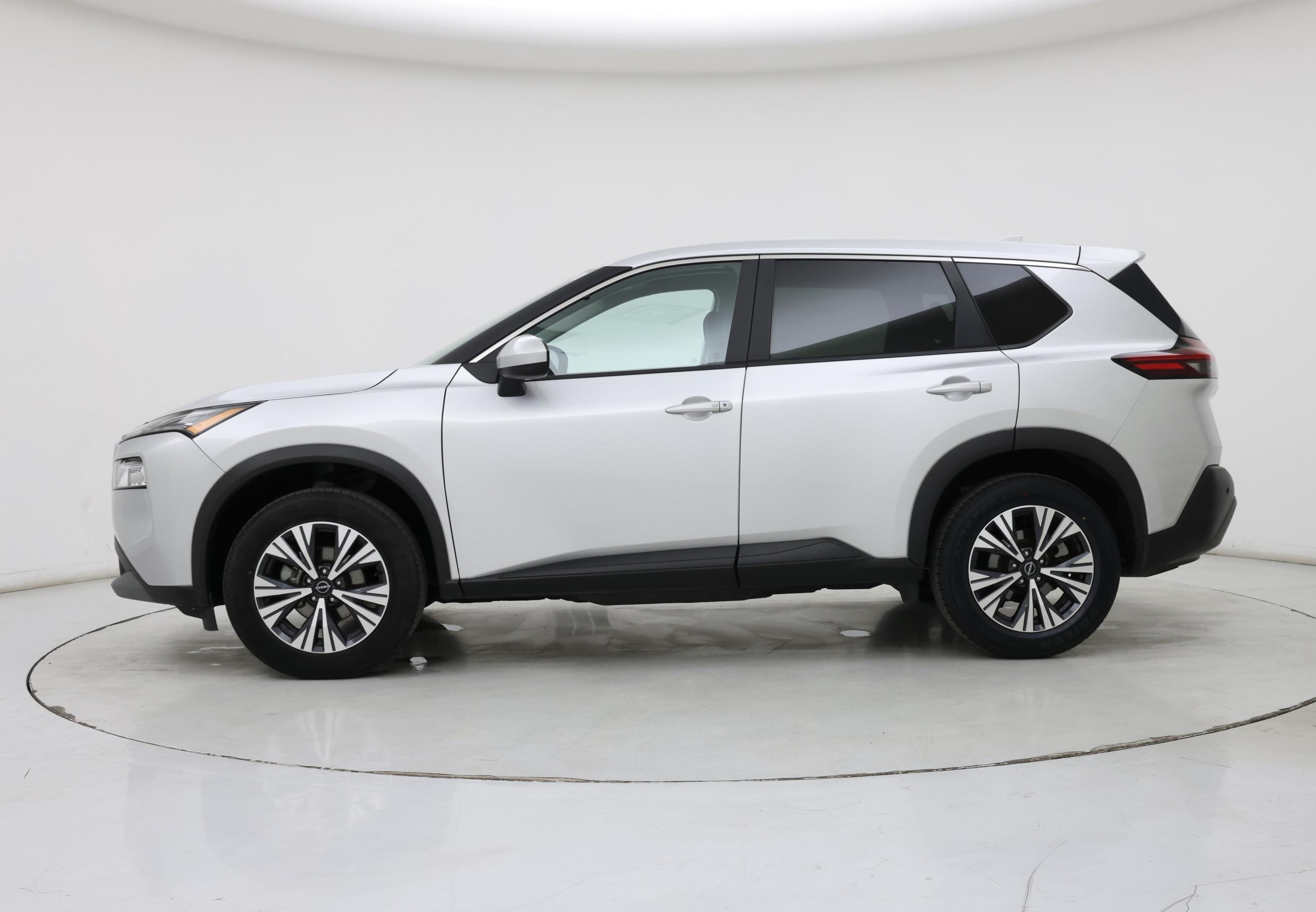 Thumbnail: 2023 Nissan Rogue - 3