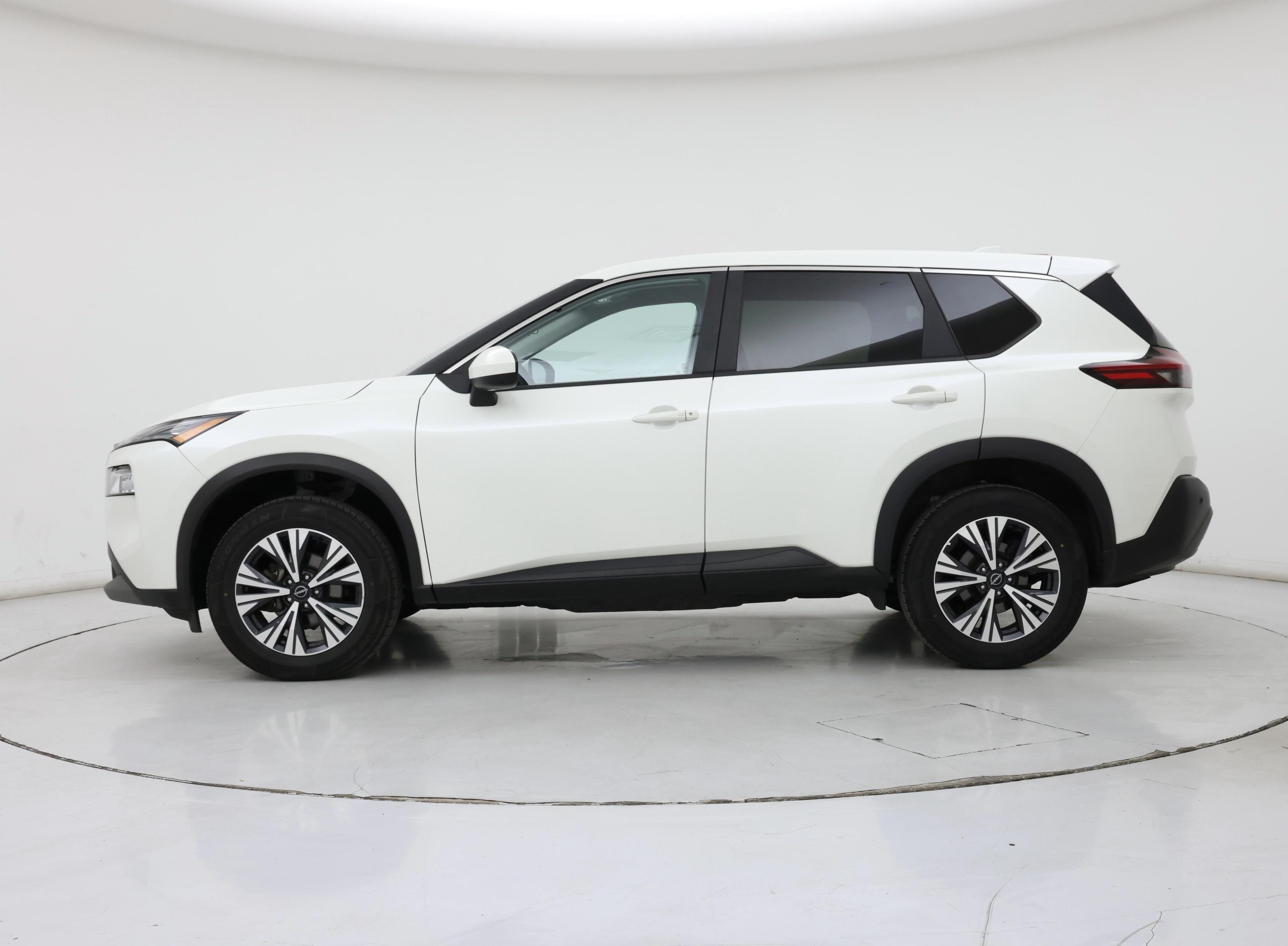 Thumbnail: 2023 Nissan Rogue - 3
