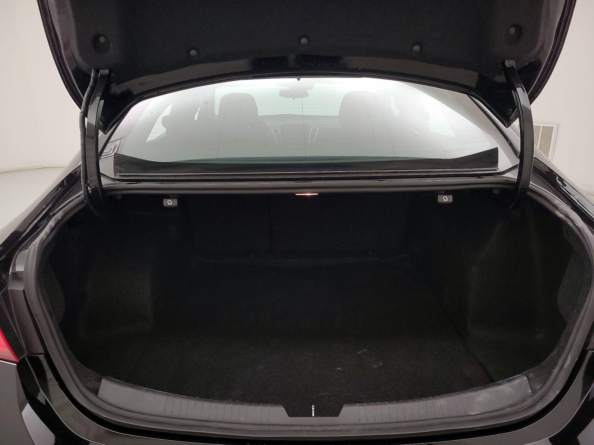 Thumbnail: 2023 Chevrolet Malibu - 20