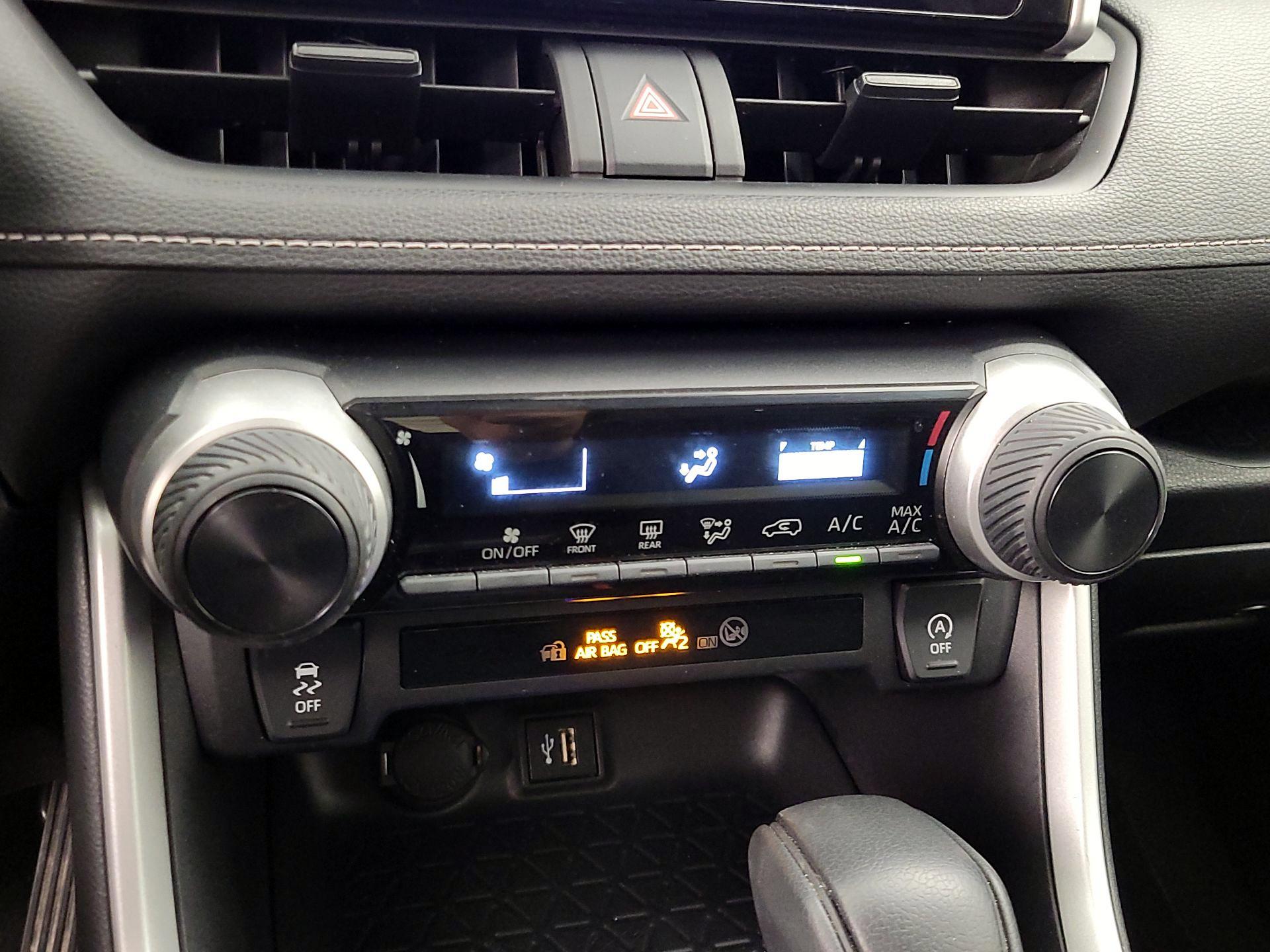 Thumbnail: 2024 Toyota RAV4 - 16