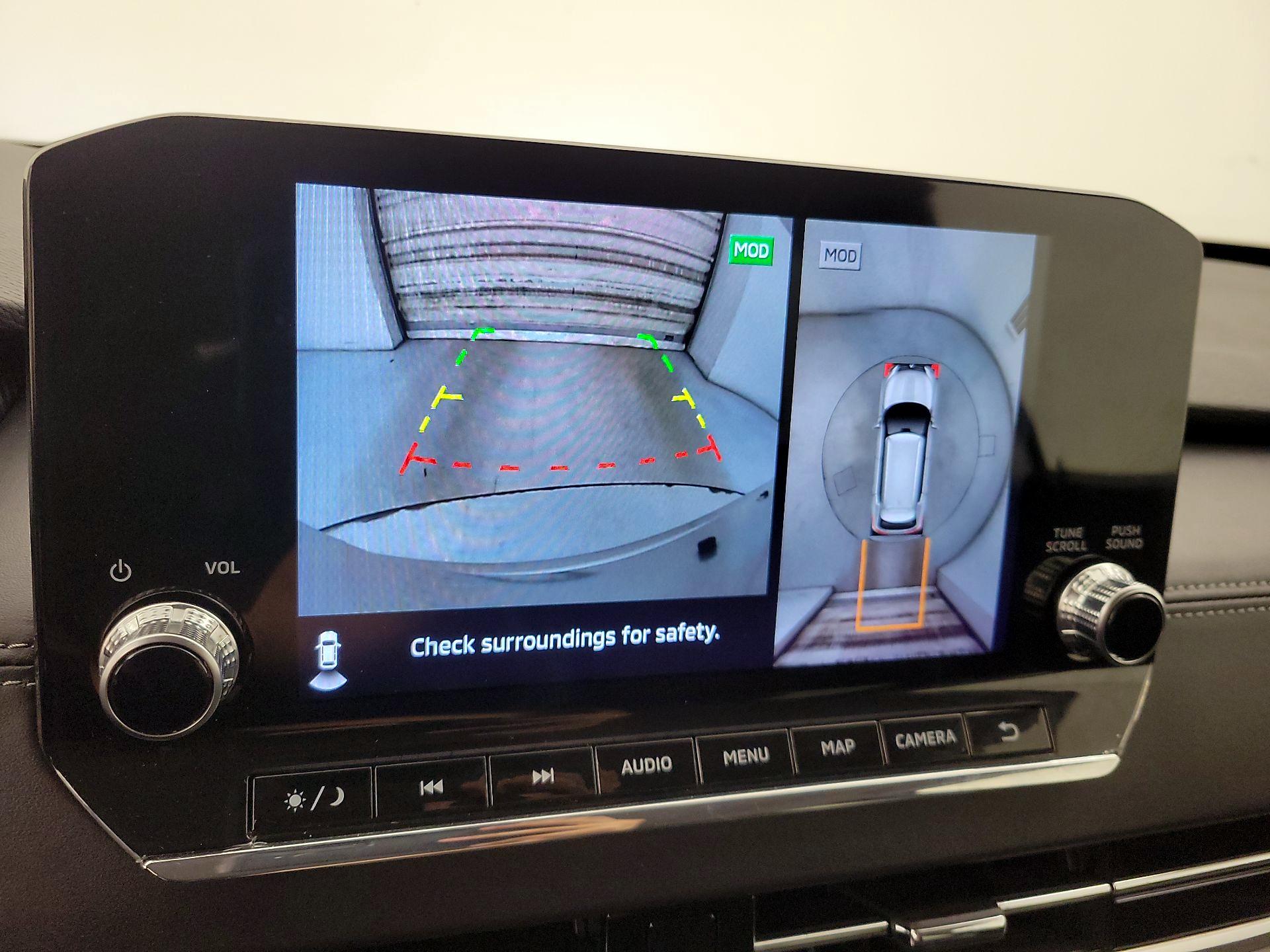 Thumbnail: 2024 Mitsubishi Outlander - 15