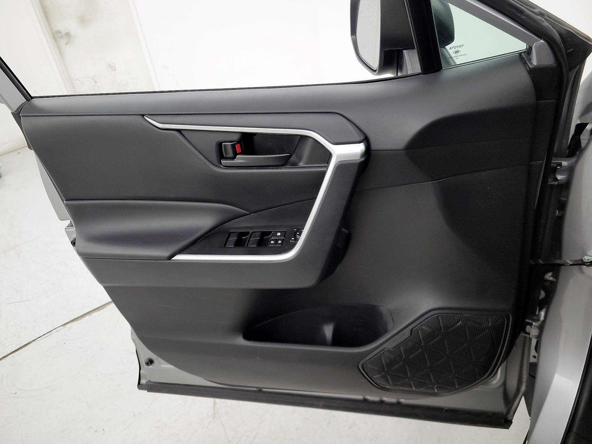 Thumbnail: 2024 Toyota RAV4 - 12