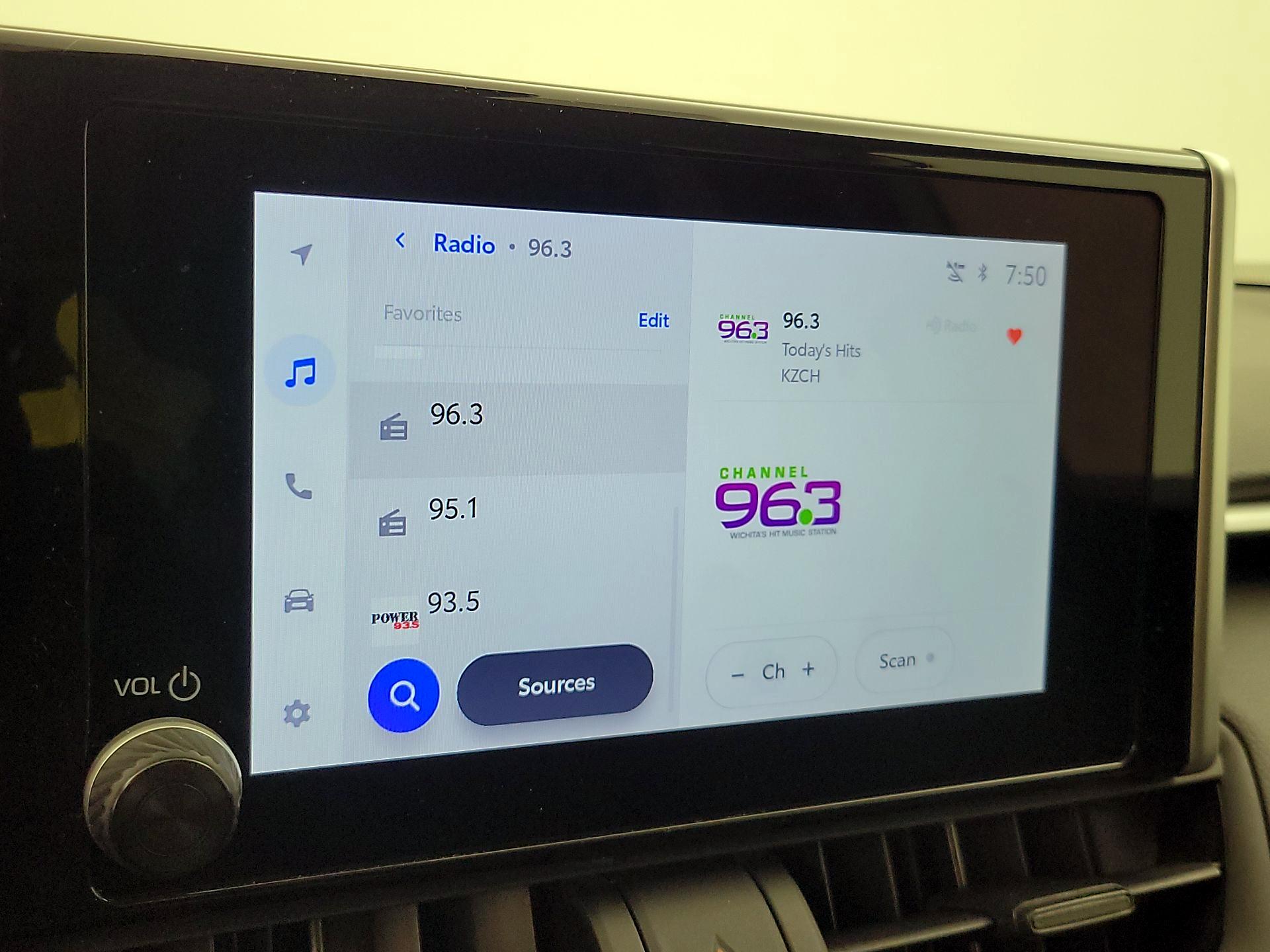 Thumbnail: 2024 Toyota RAV4 - 15