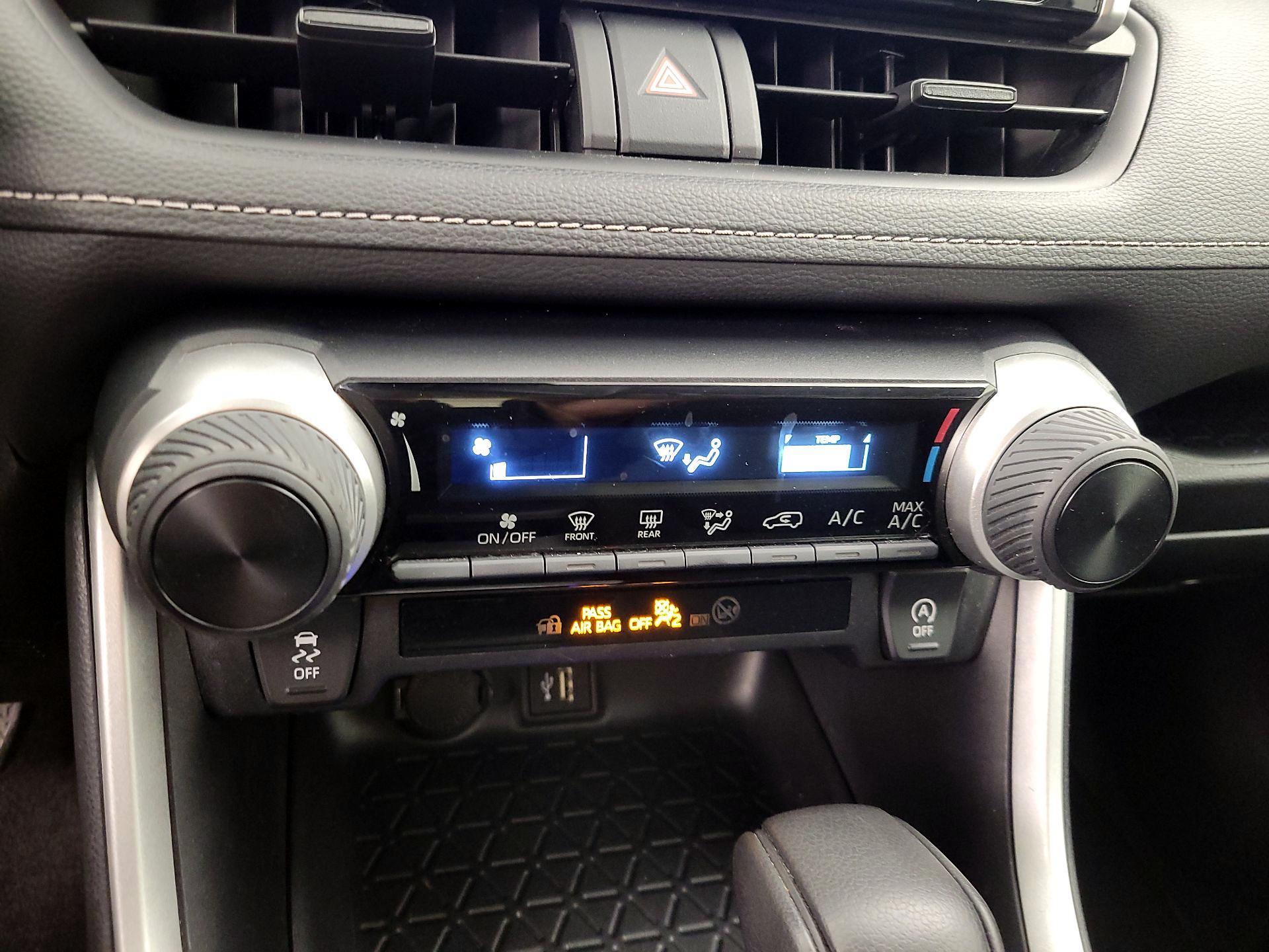 Thumbnail: 2024 Toyota RAV4 - 16