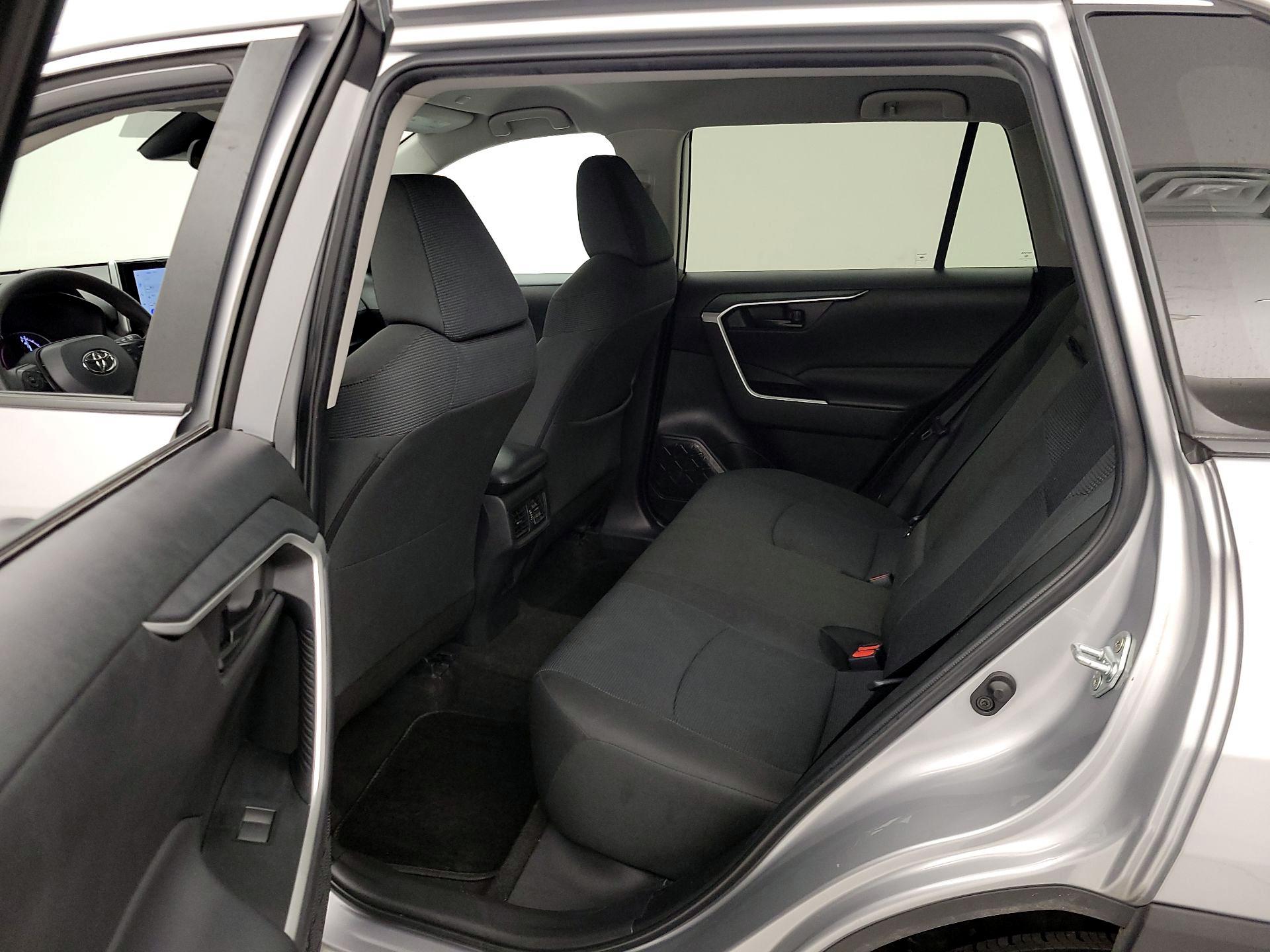 Thumbnail: 2024 Toyota RAV4 - 19