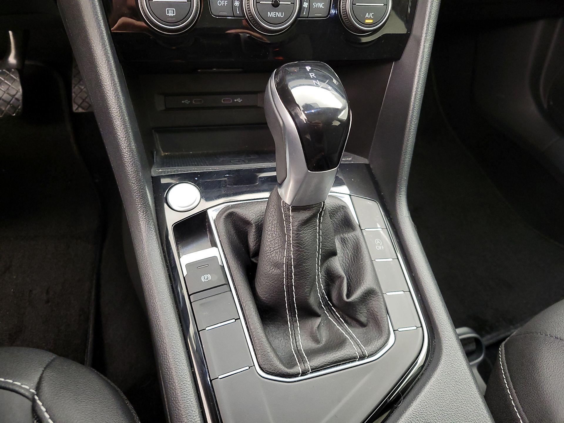 Thumbnail: 2024 Volkswagen Taos - 17