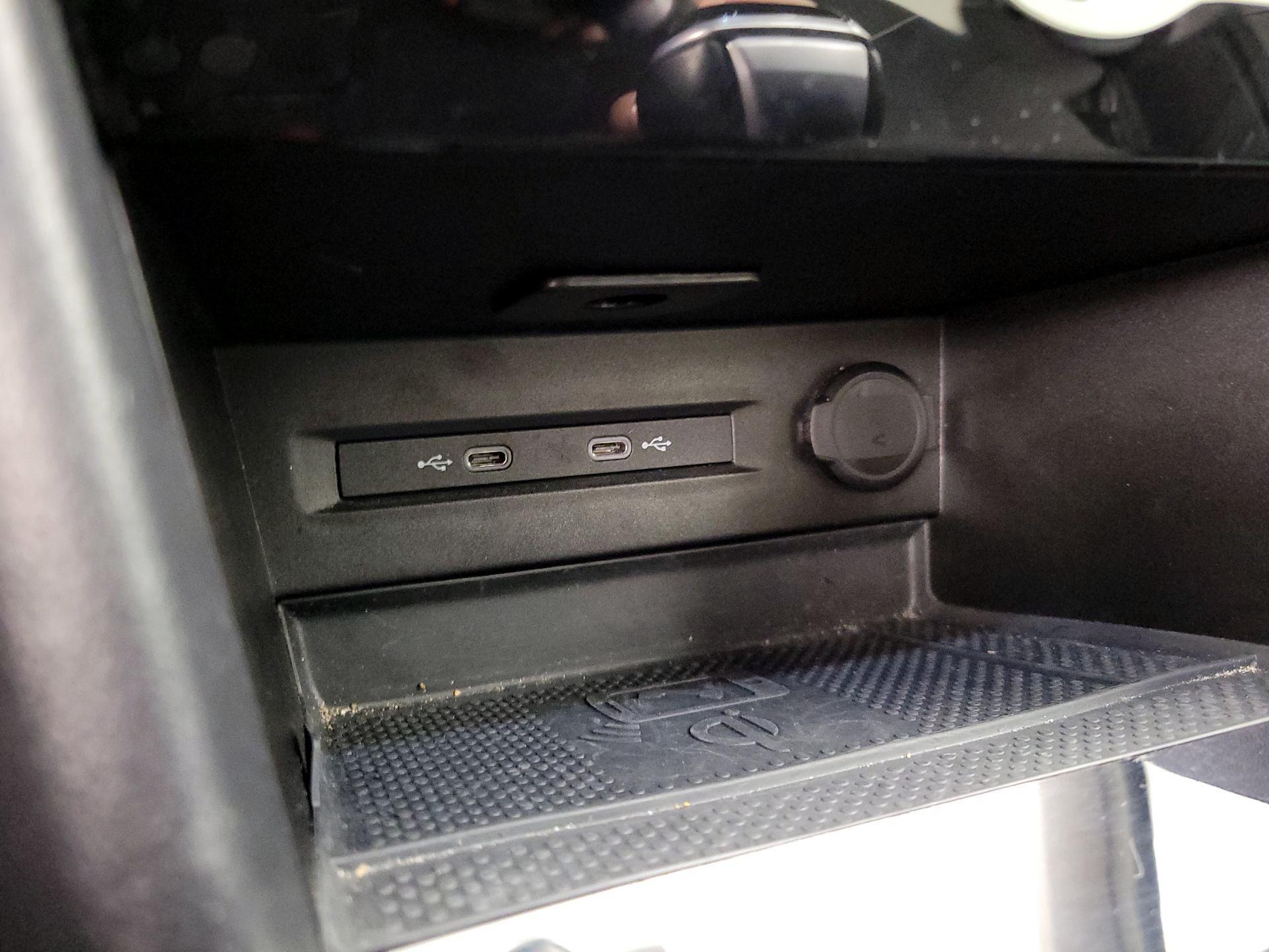 Thumbnail: 2024 Volkswagen Taos - 18