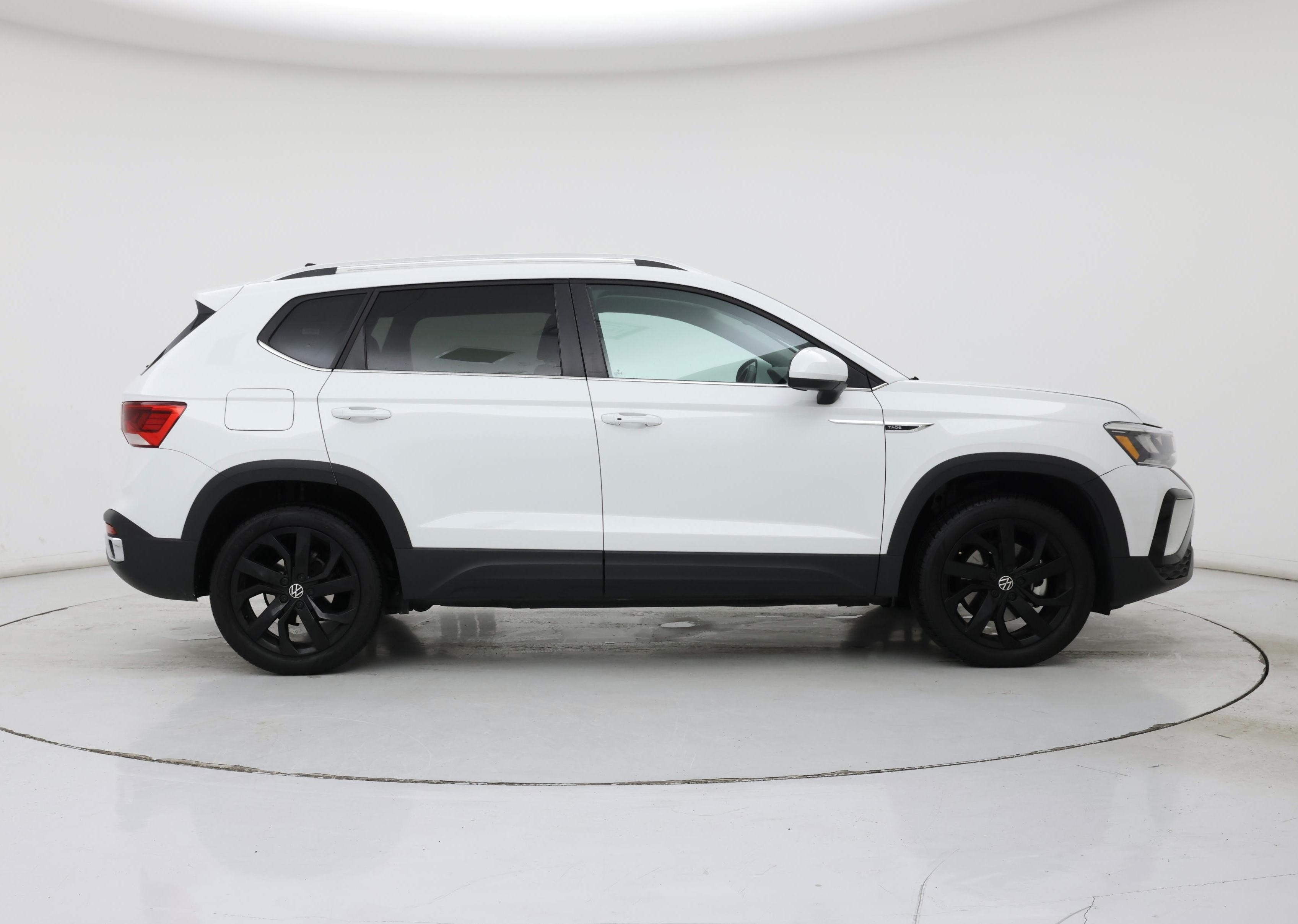 Thumbnail: 2024 Volkswagen Taos - 7