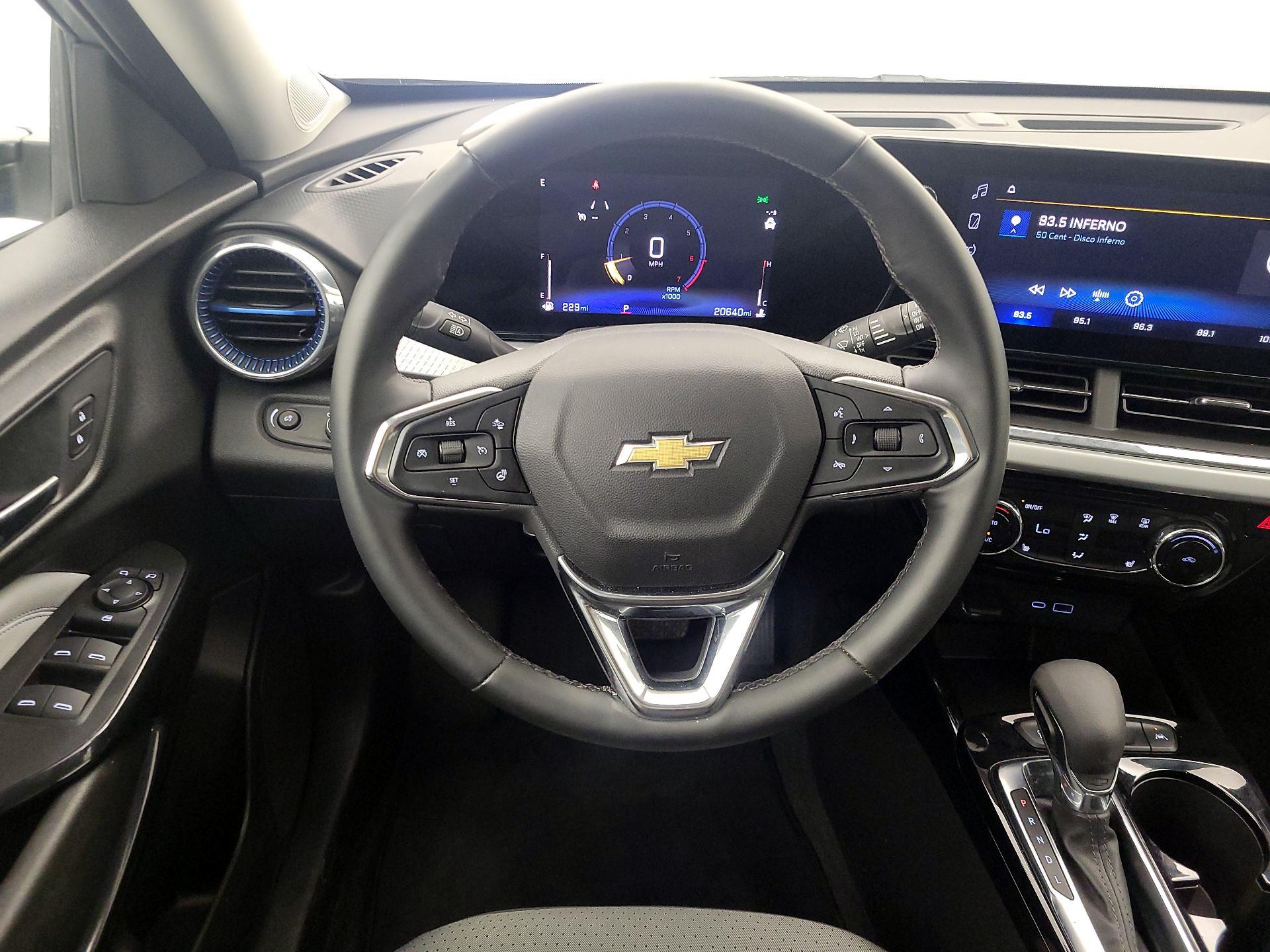 Thumbnail: 2025 Chevrolet Trax - 10