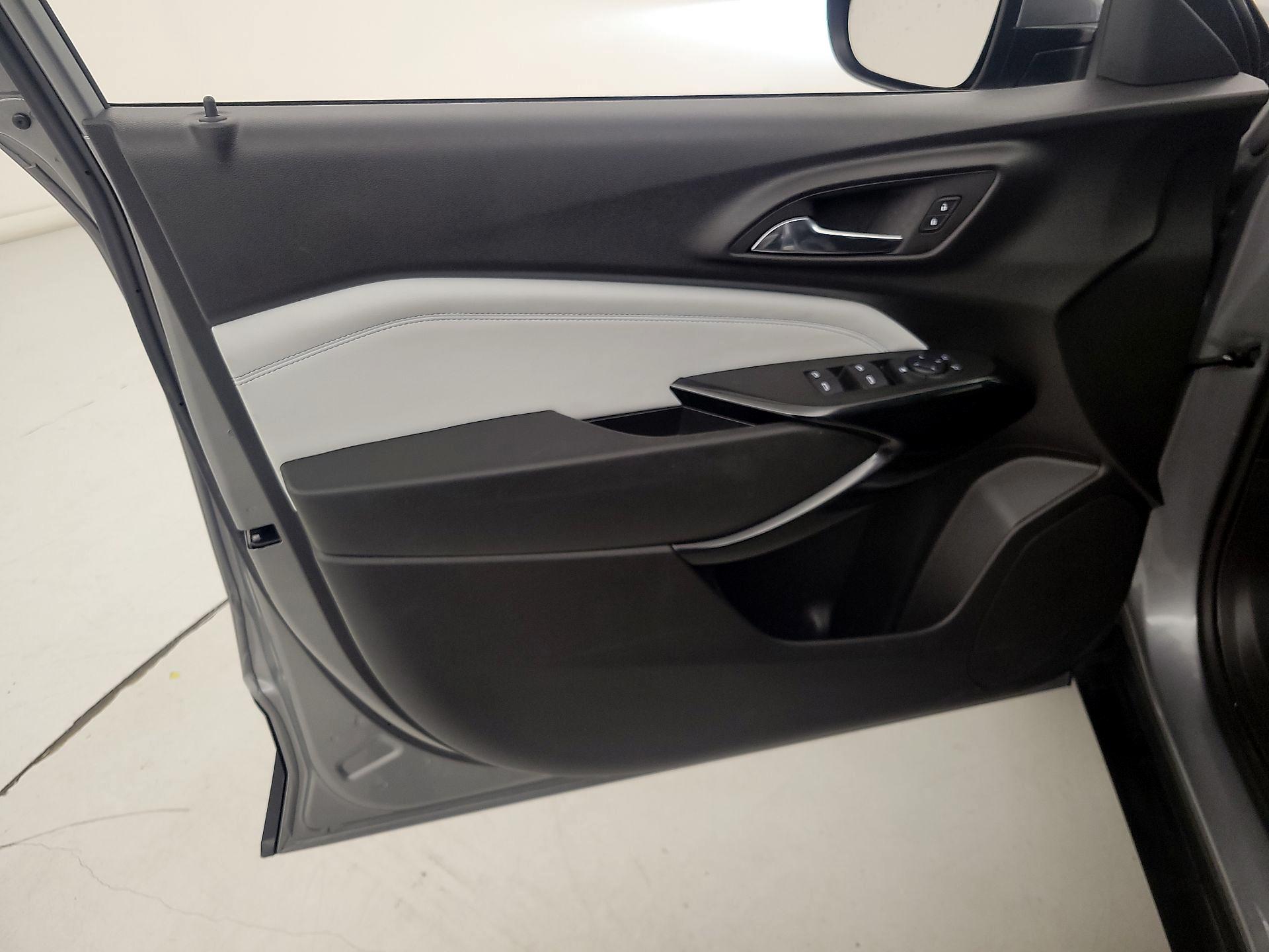 Thumbnail: 2025 Chevrolet Trax - 12