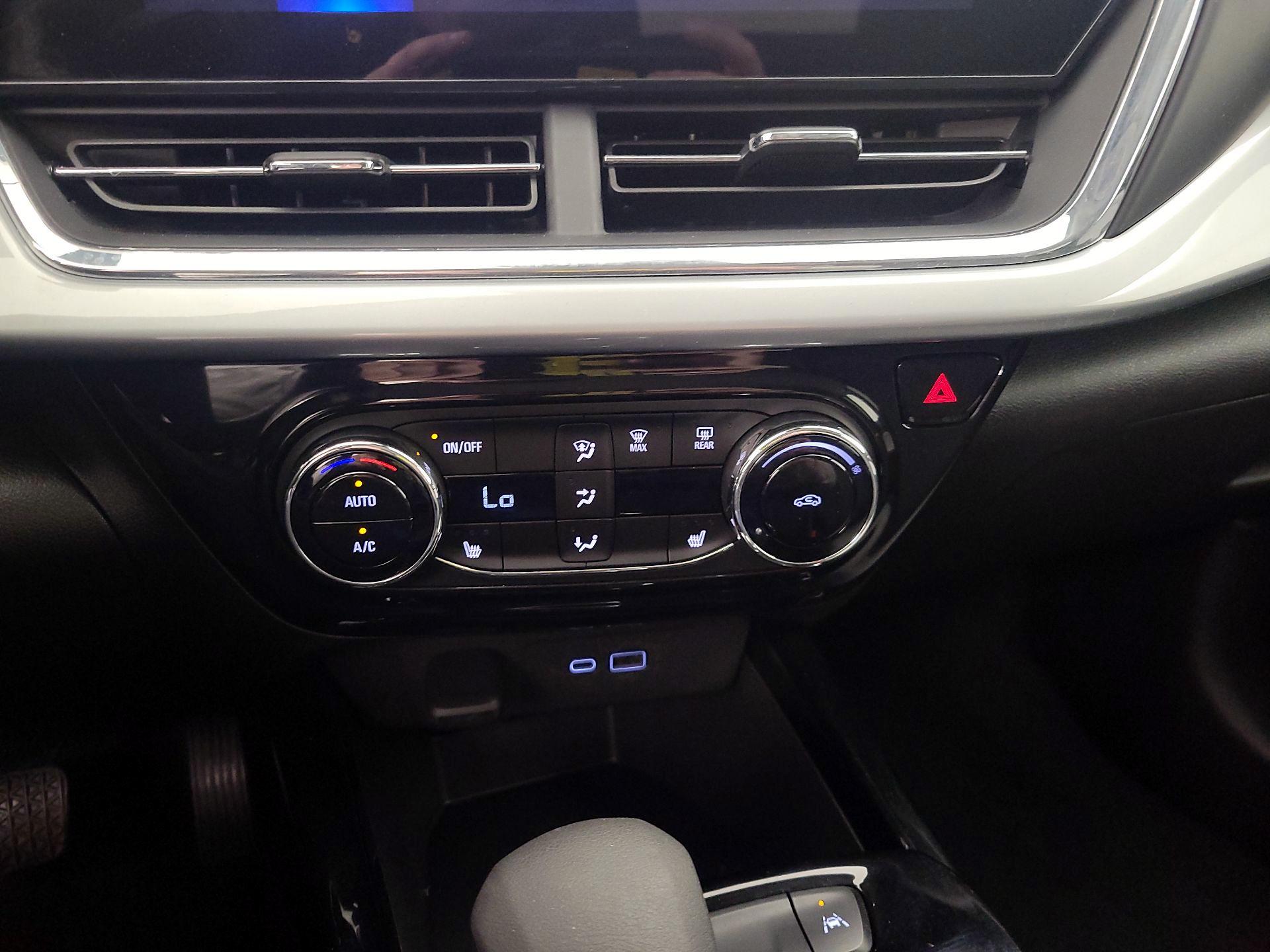 Thumbnail: 2025 Chevrolet Trax - 16