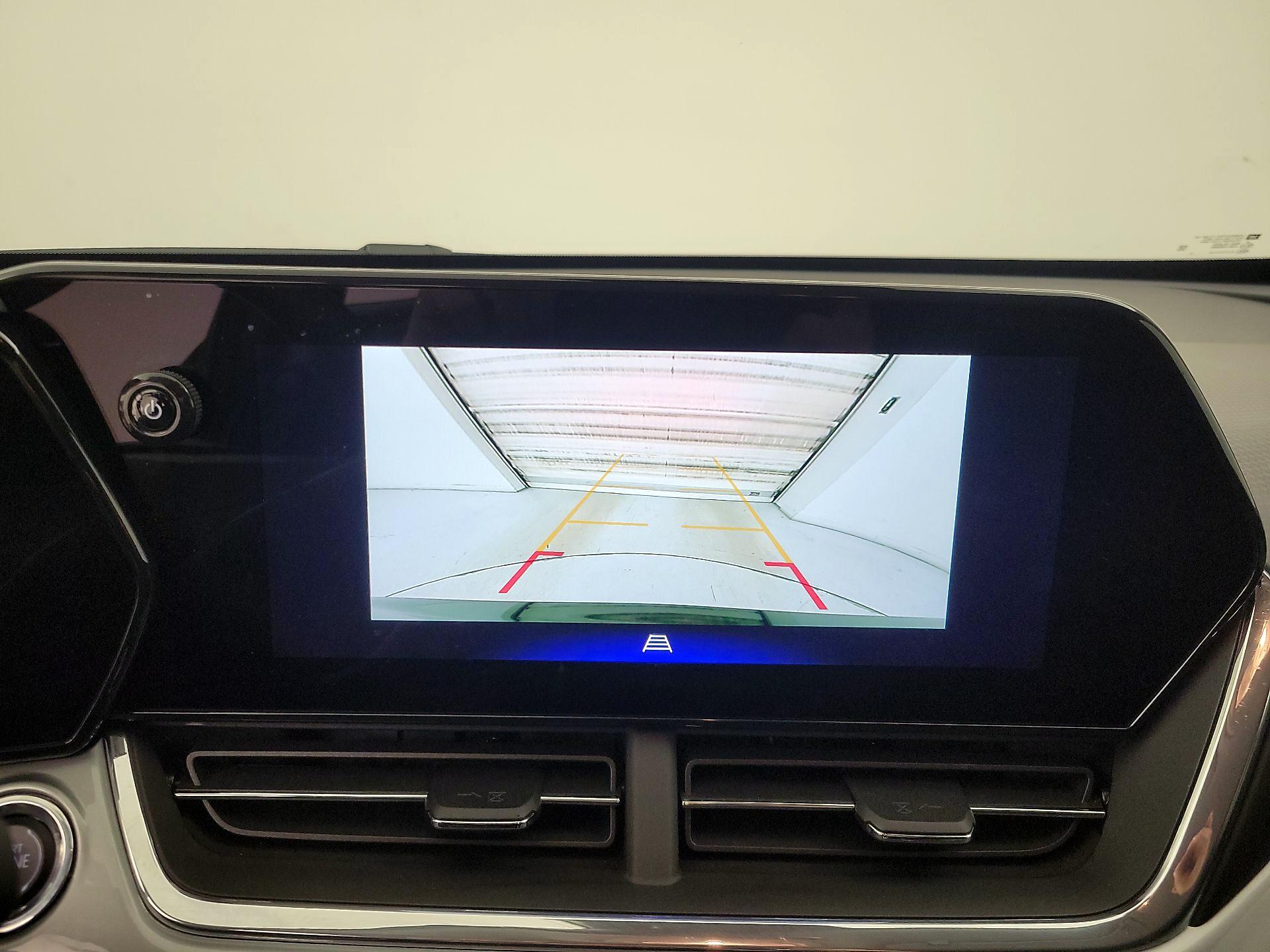 Thumbnail: 2025 Chevrolet Trax - 14