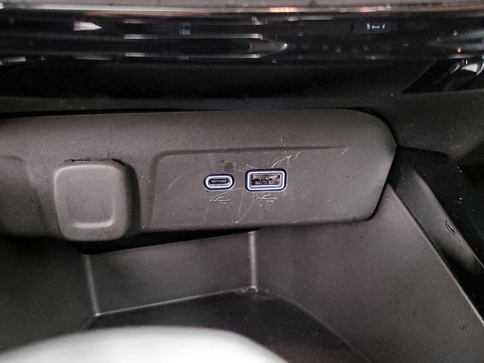 2025 Chevrolet Trax LT - Photo 19