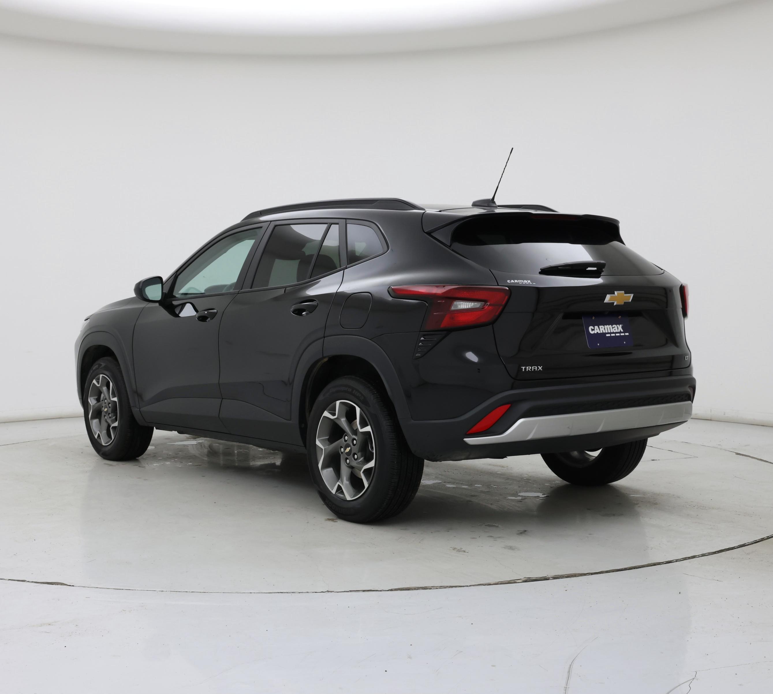 Thumbnail: 2025 Chevrolet Trax - 2