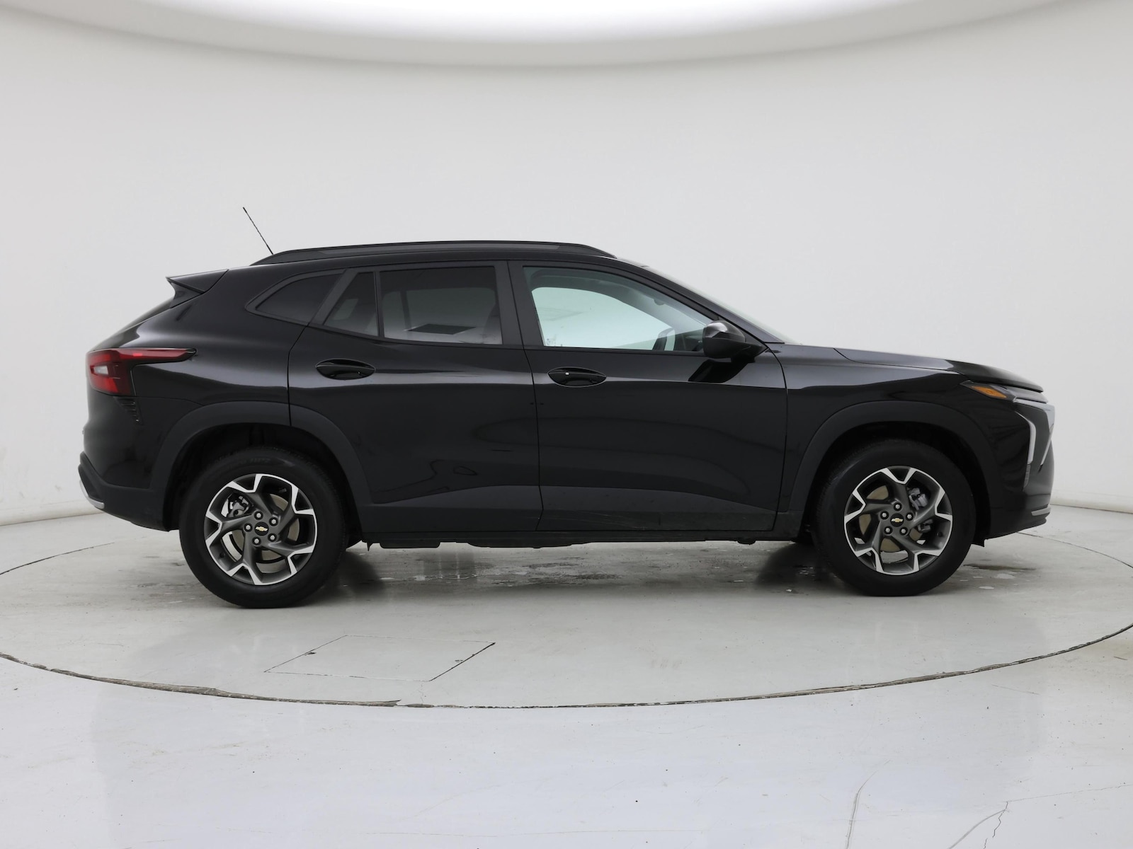 2025 Chevrolet Trax LT - Photo 8