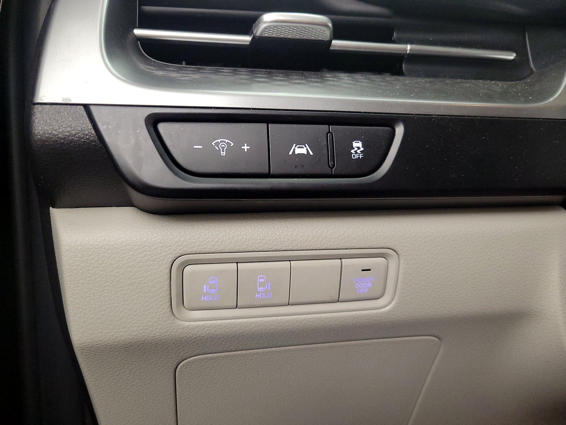 Thumbnail: 2024 Kia Carnival - 13