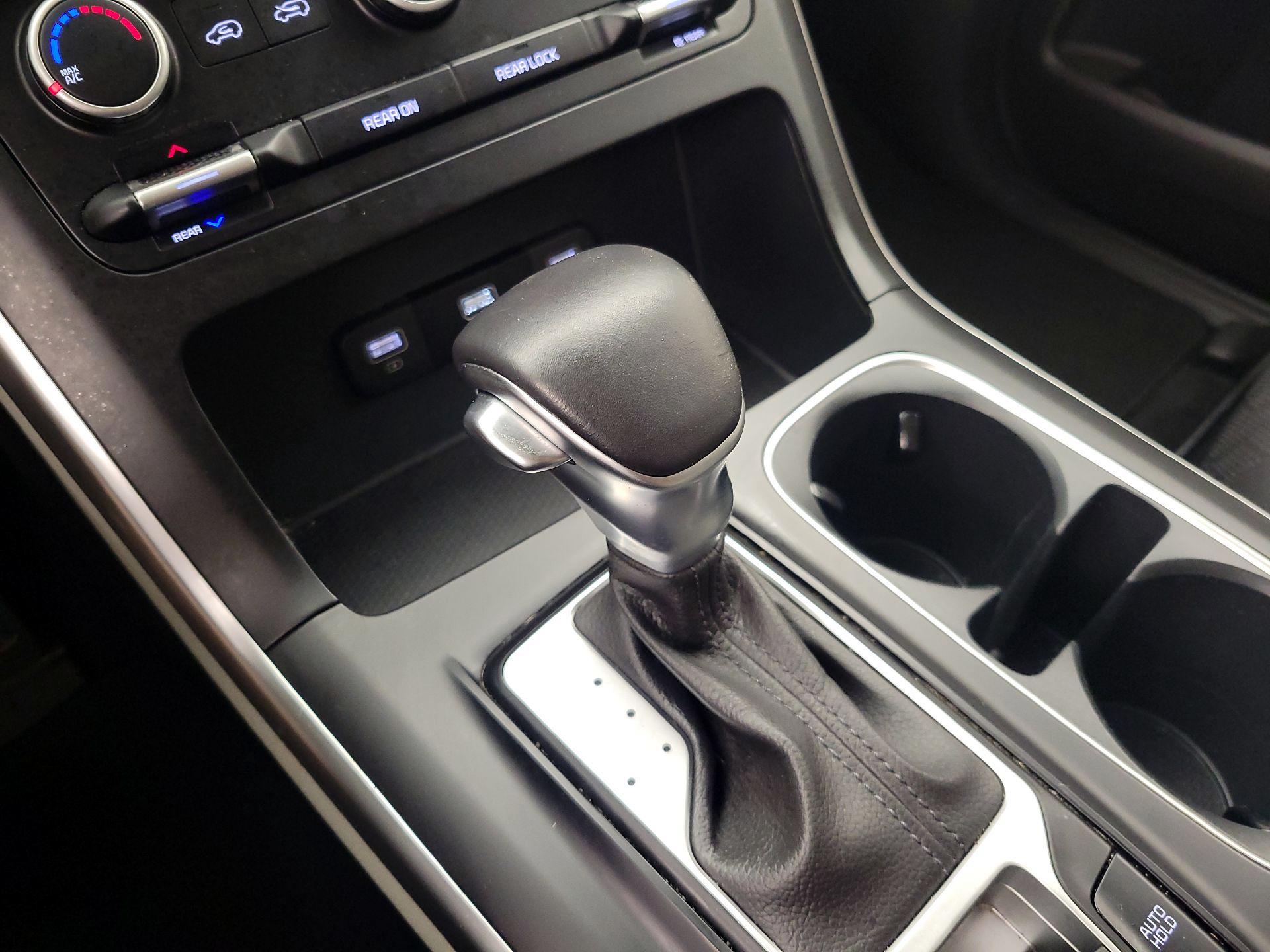 Thumbnail: 2024 Kia Carnival - 17