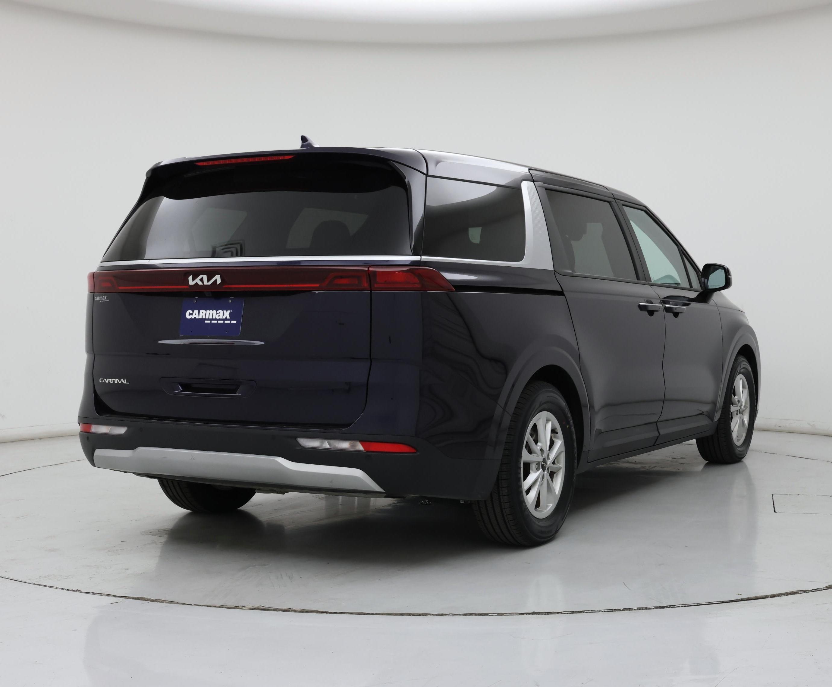 Thumbnail: 2024 Kia Carnival - 8
