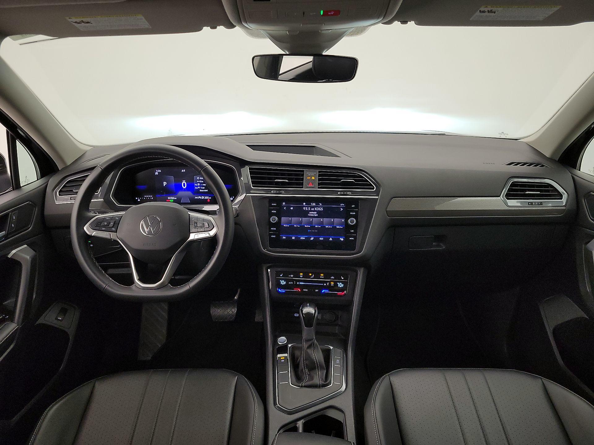 Thumbnail: 2024 Volkswagen Tiguan - 9