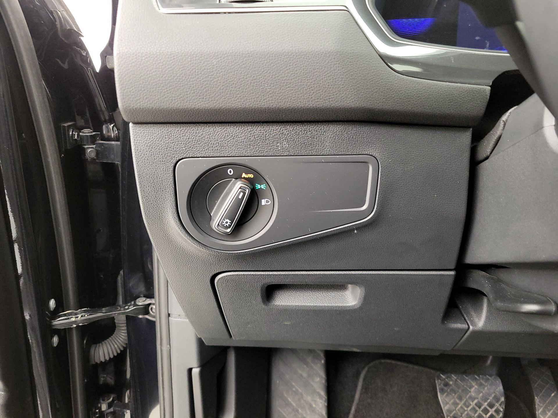 Thumbnail: 2024 Volkswagen Tiguan - 13