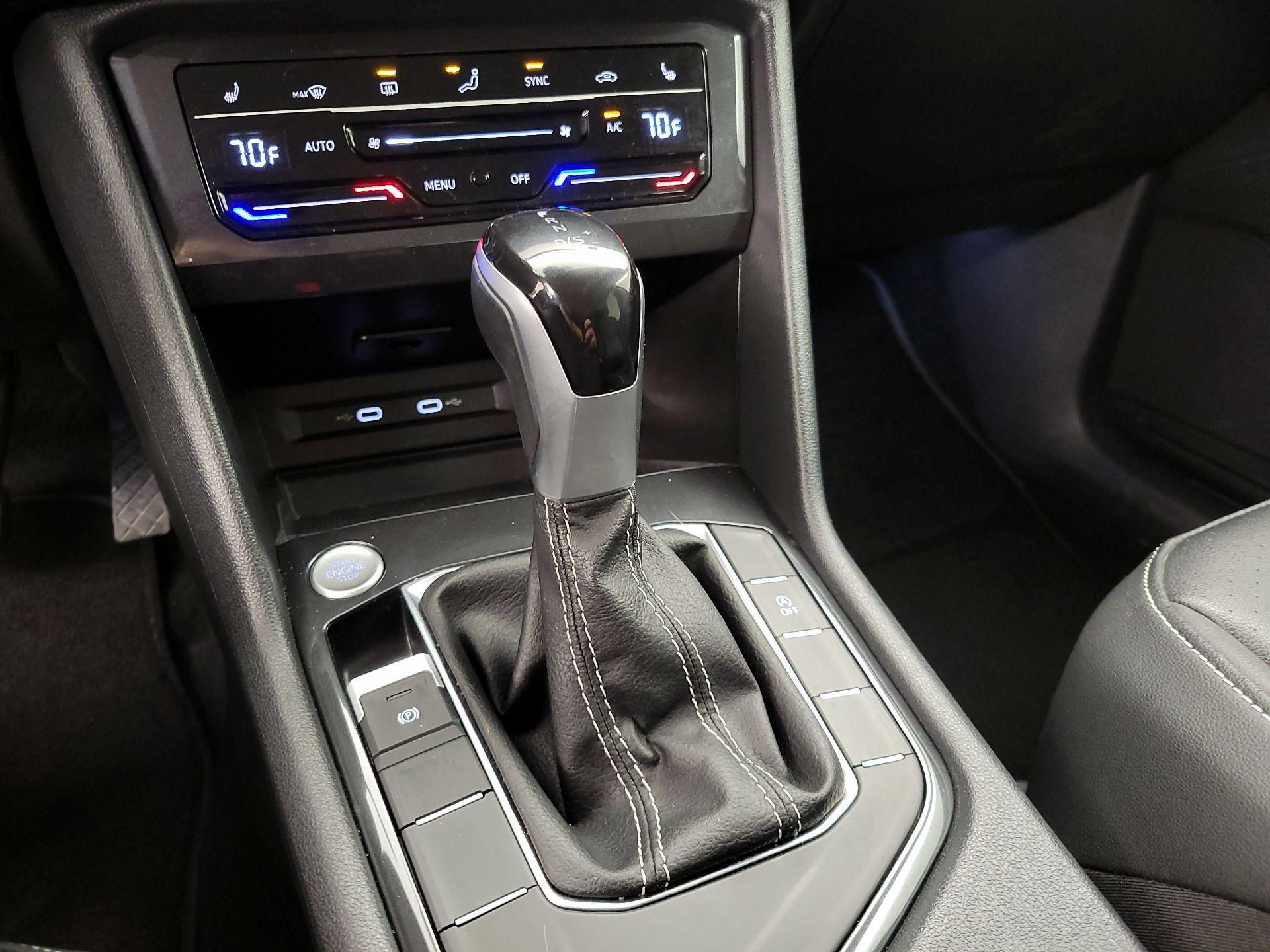 Thumbnail: 2024 Volkswagen Tiguan - 17