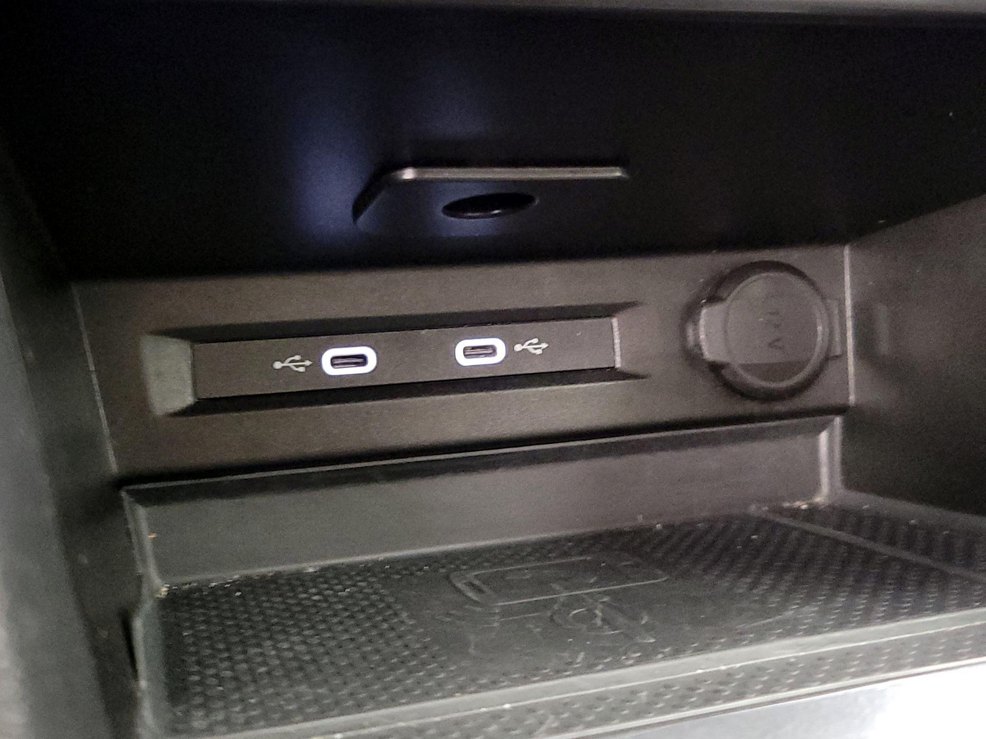 Thumbnail: 2024 Volkswagen Tiguan - 18