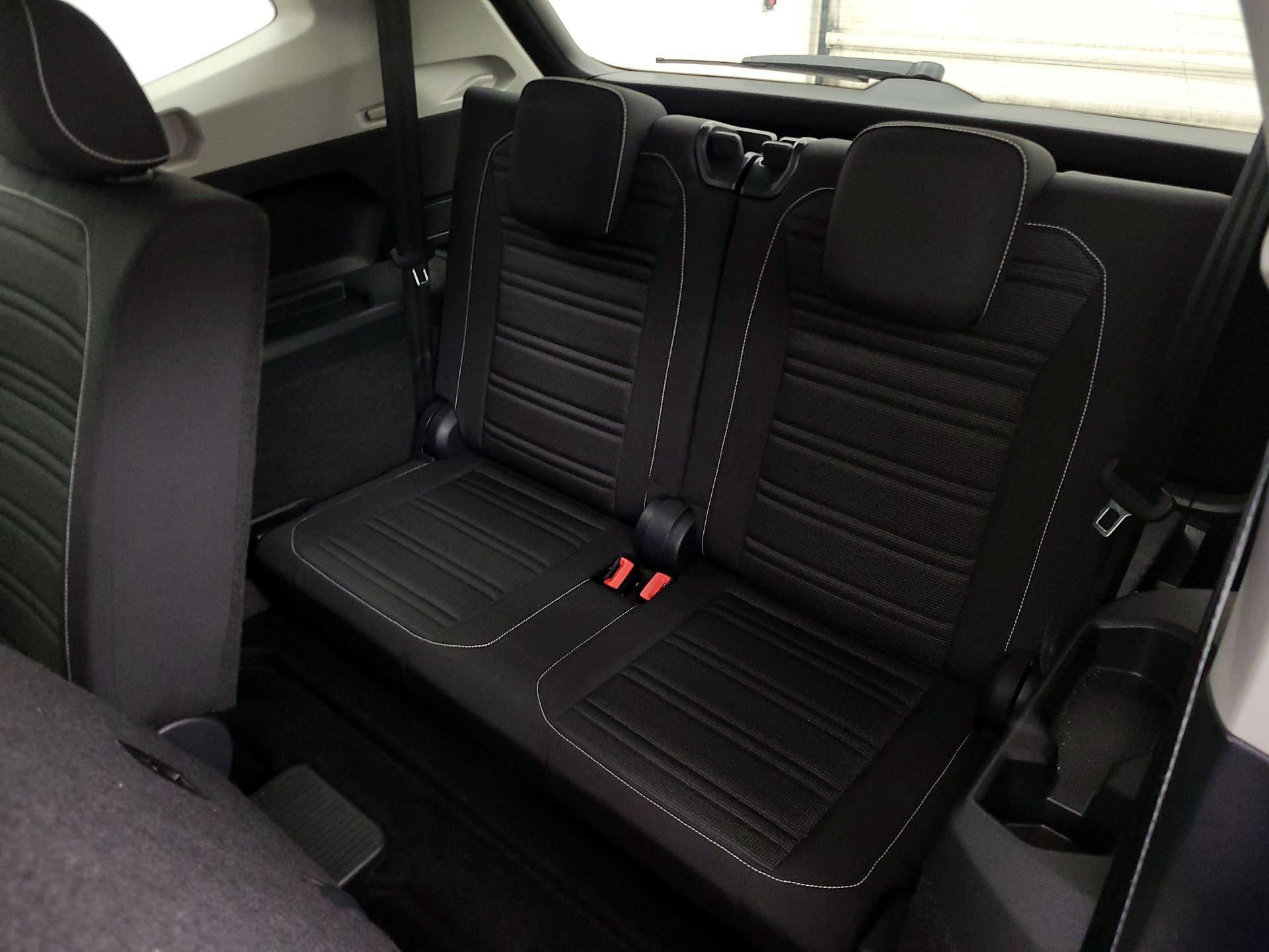 Thumbnail: 2024 Volkswagen Tiguan - 20