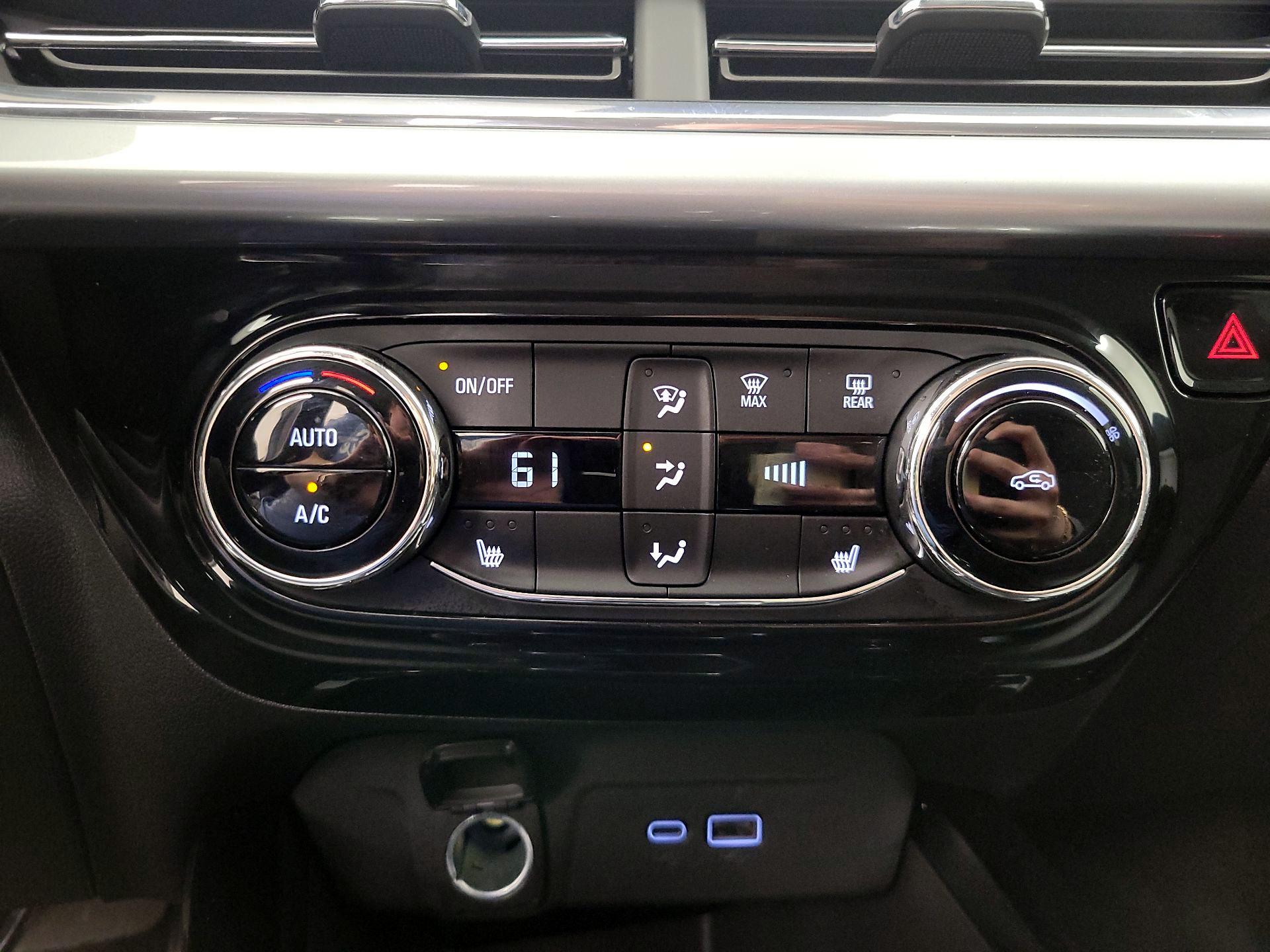 Thumbnail: 2025 Chevrolet Trax - 16