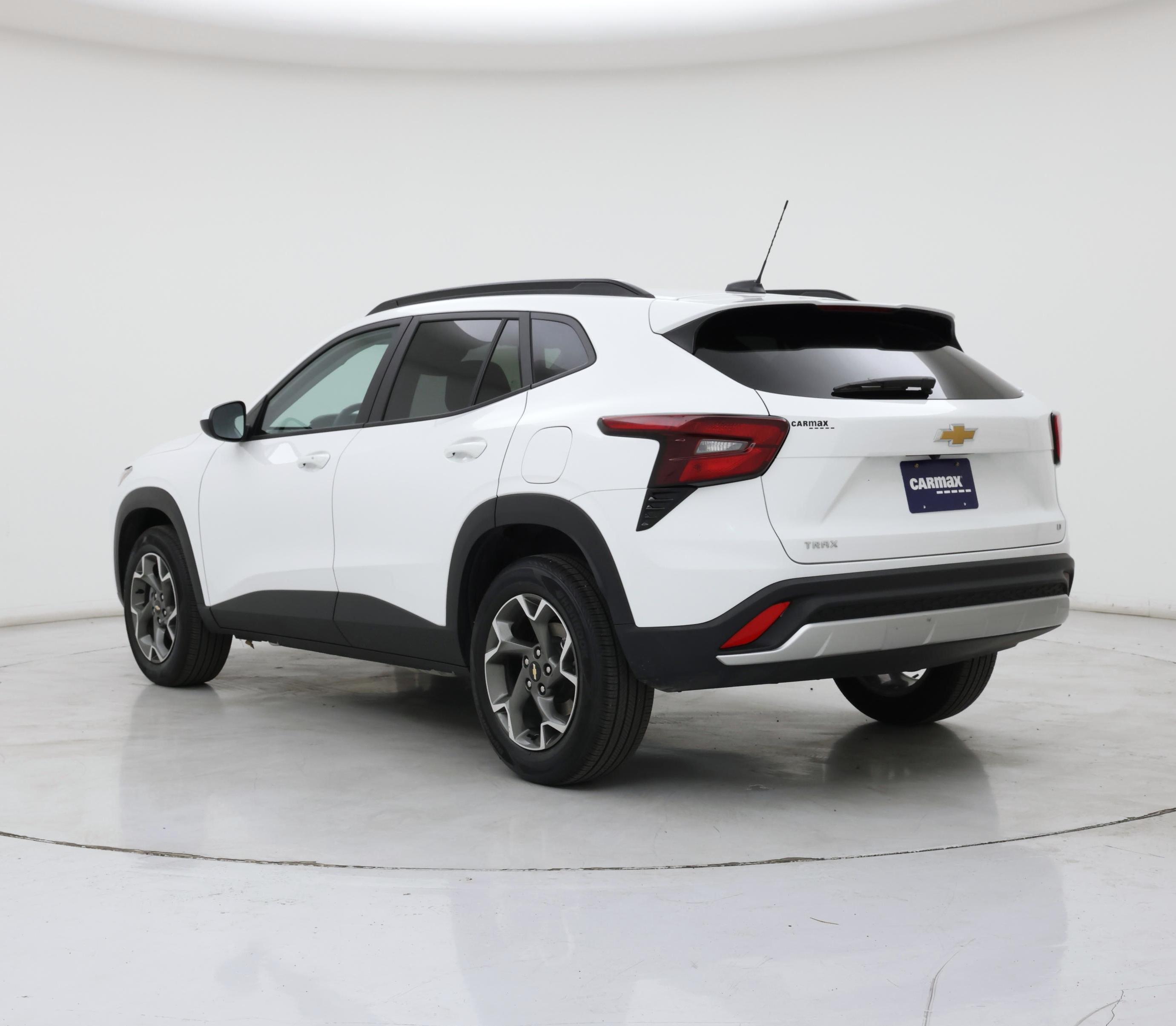 Thumbnail: 2025 Chevrolet Trax - 2