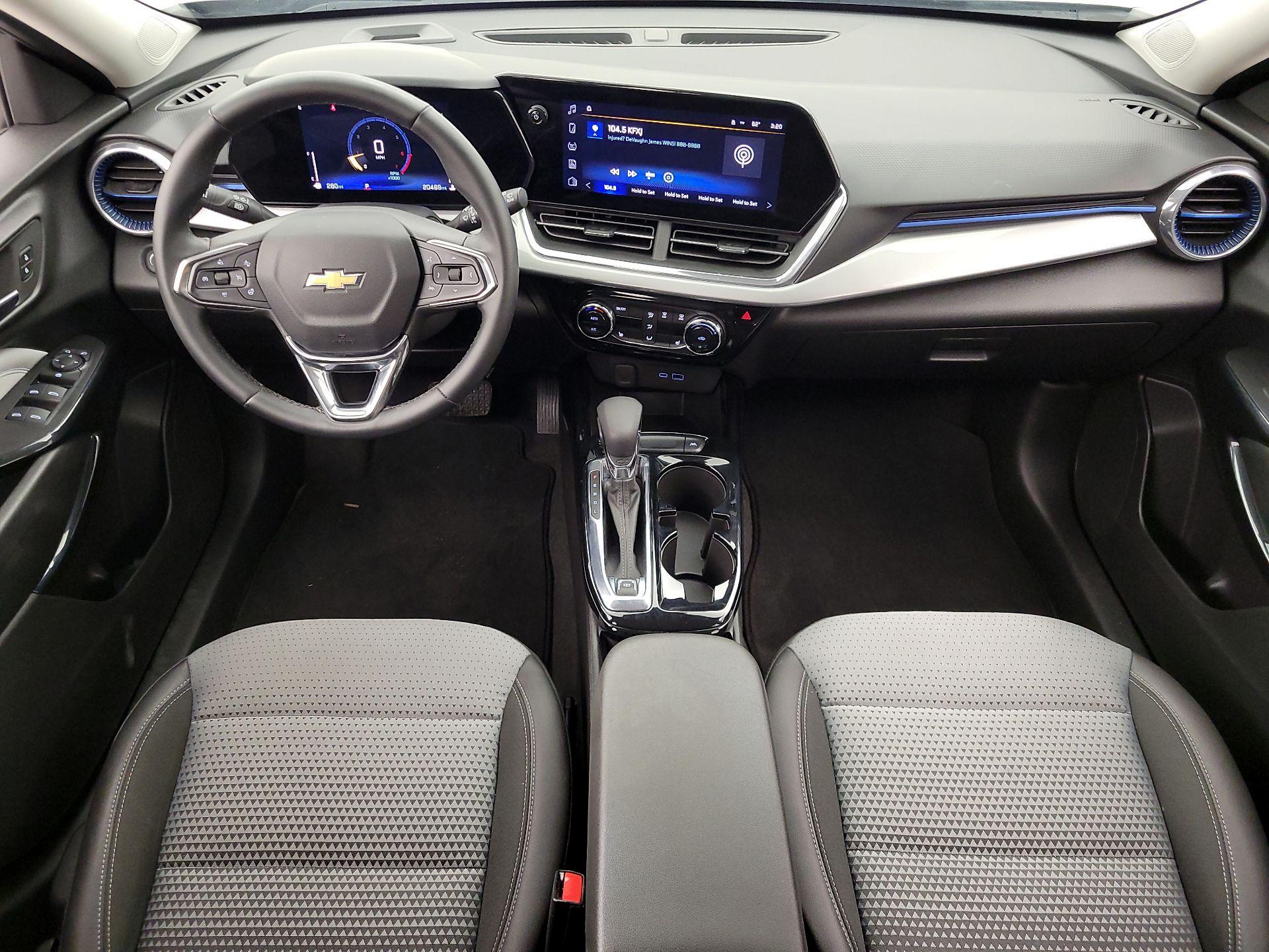 Thumbnail: 2025 Chevrolet Trax - 9