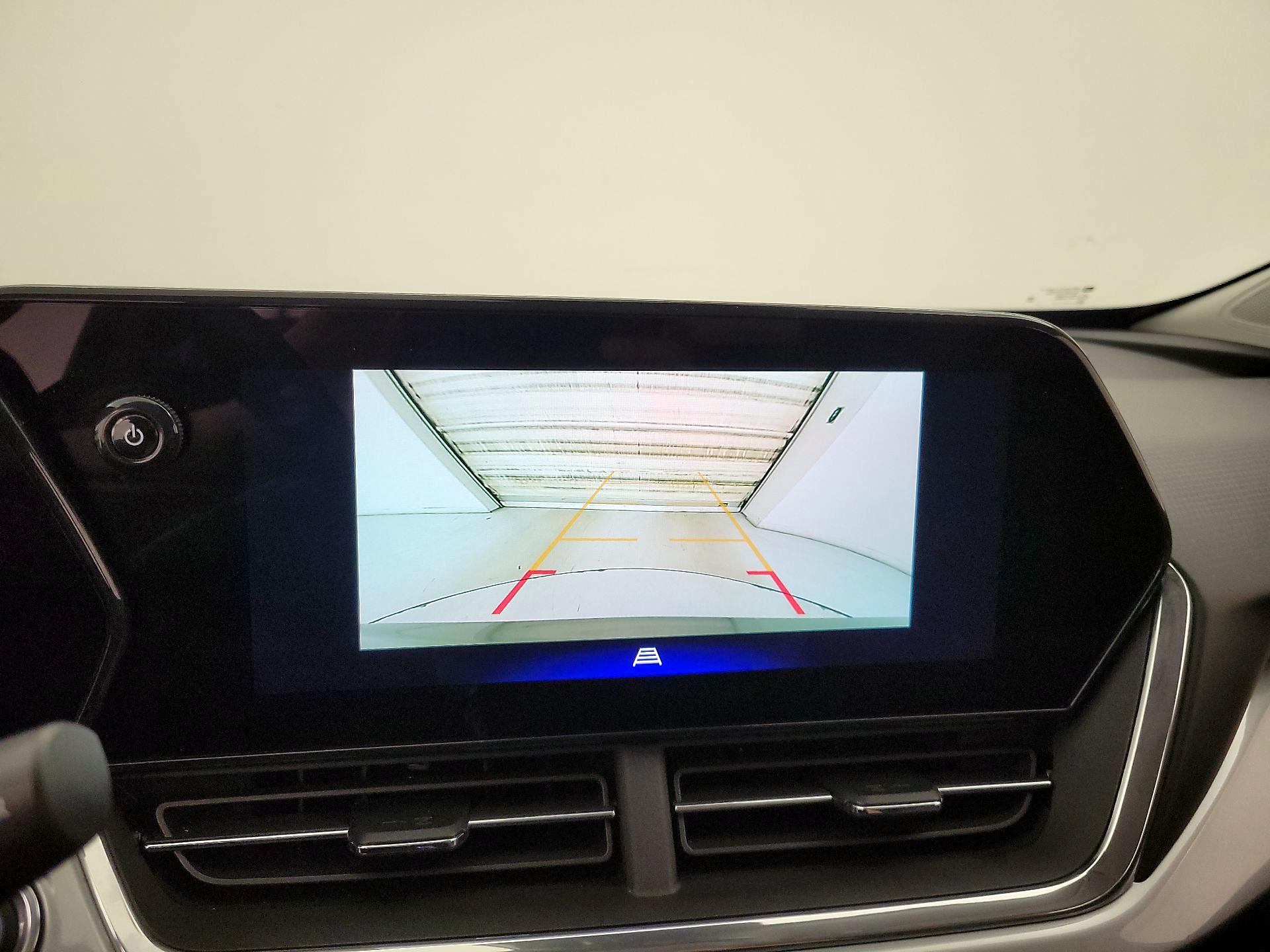 Thumbnail: 2025 Chevrolet Trax - 14