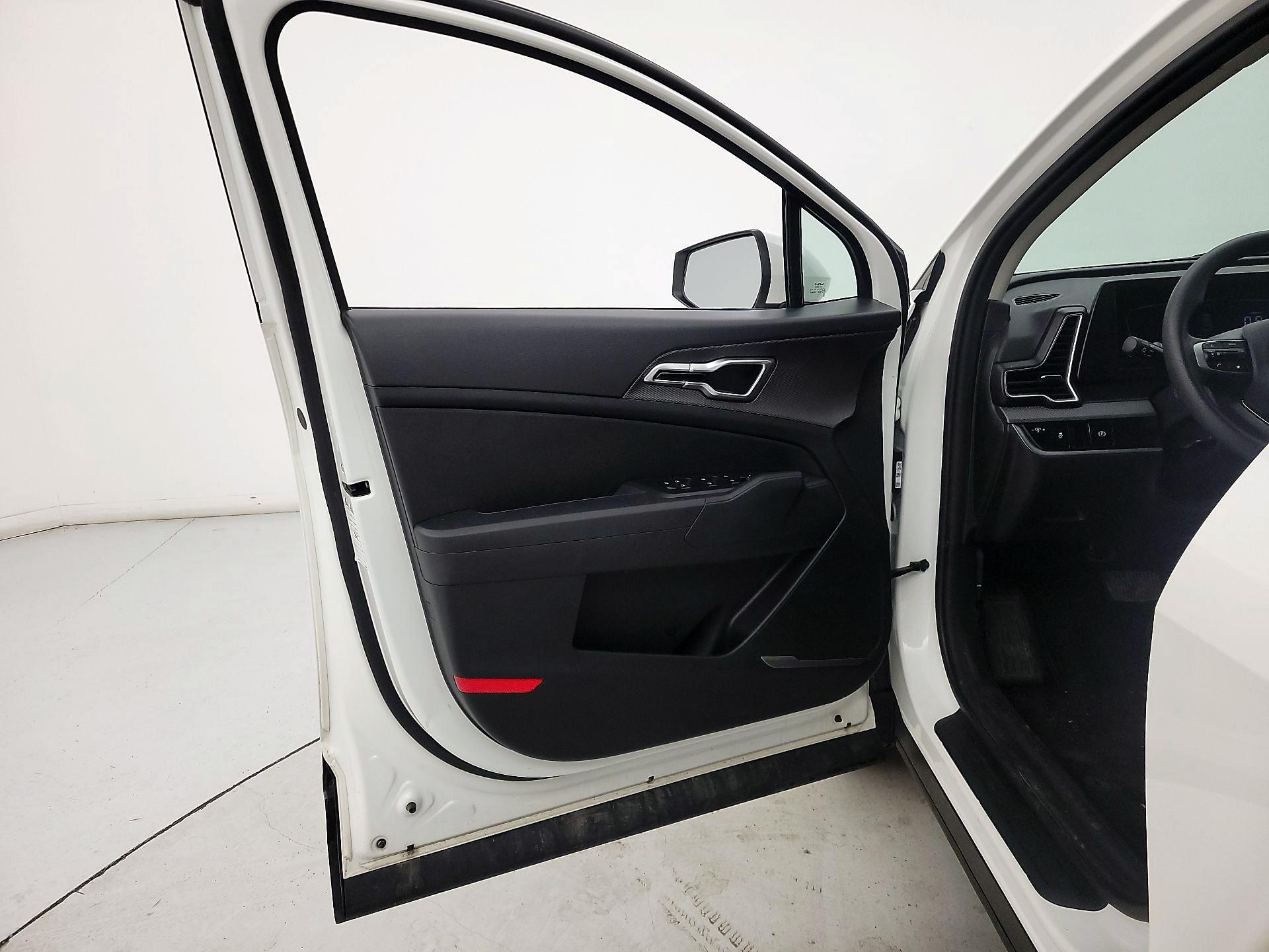 Thumbnail: 2024 Kia Sportage - 12