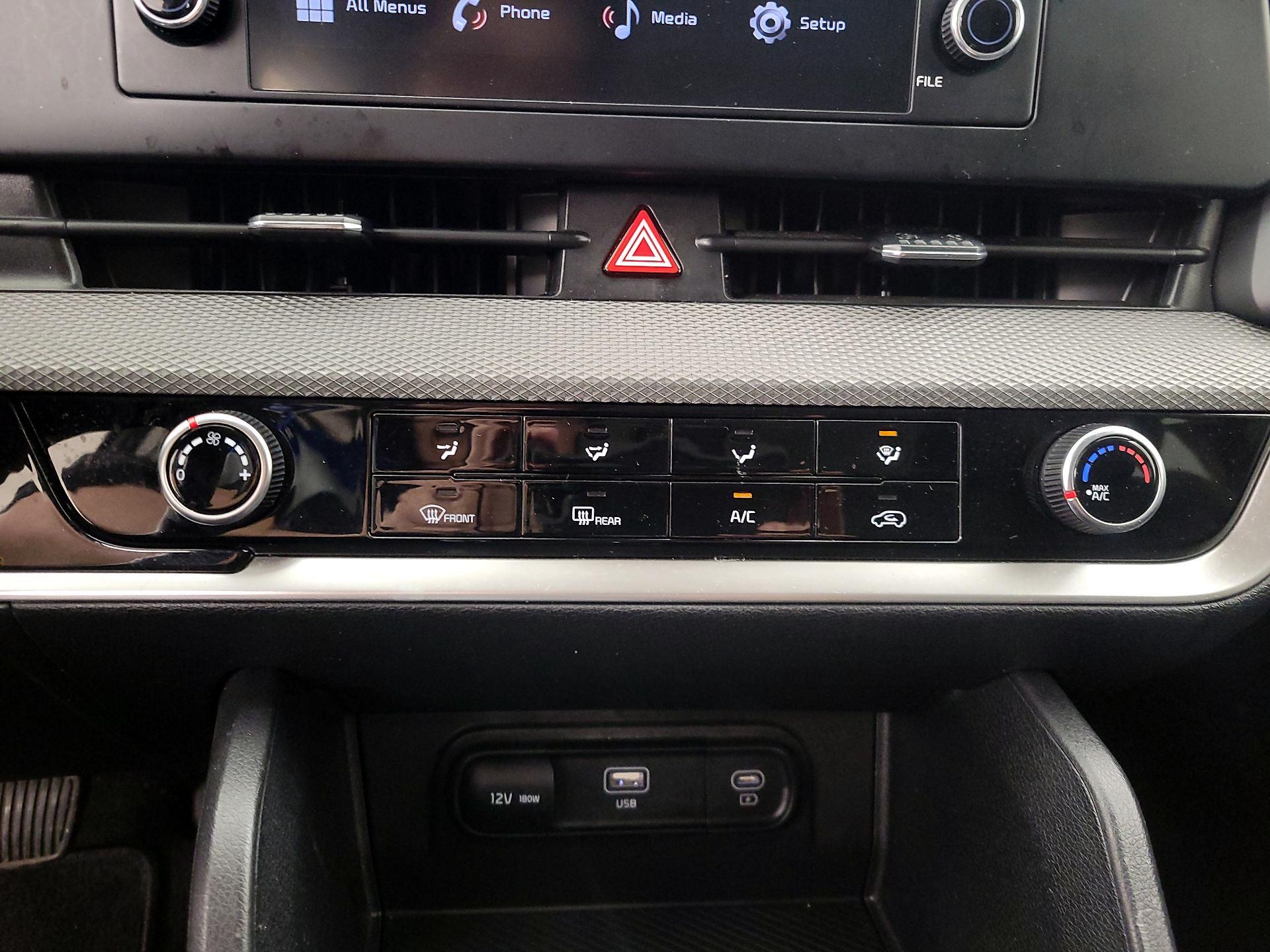 Thumbnail: 2024 Kia Sportage - 16