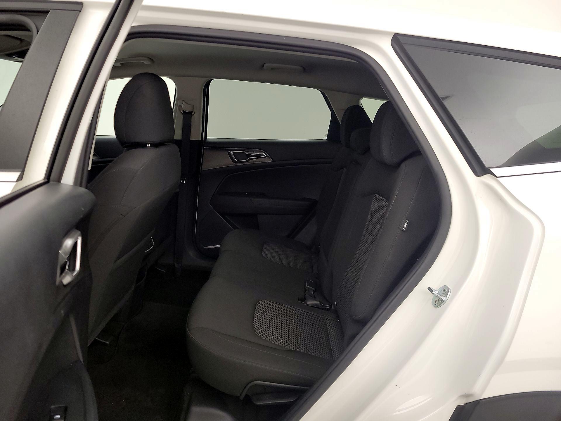 Thumbnail: 2024 Kia Sportage - 19