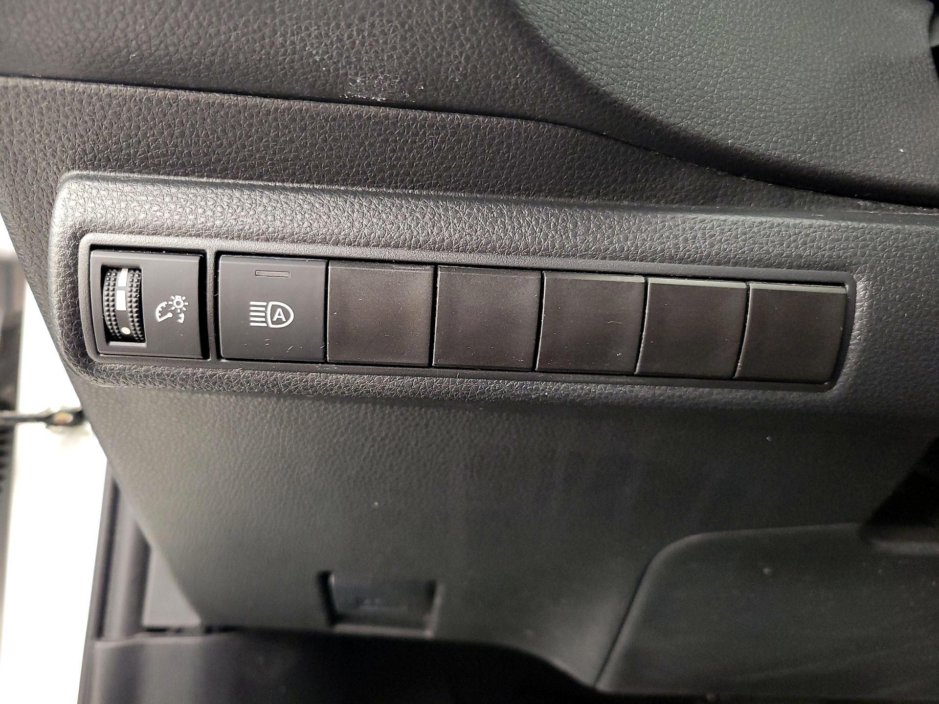 Thumbnail: 2024 Toyota Corolla - 13