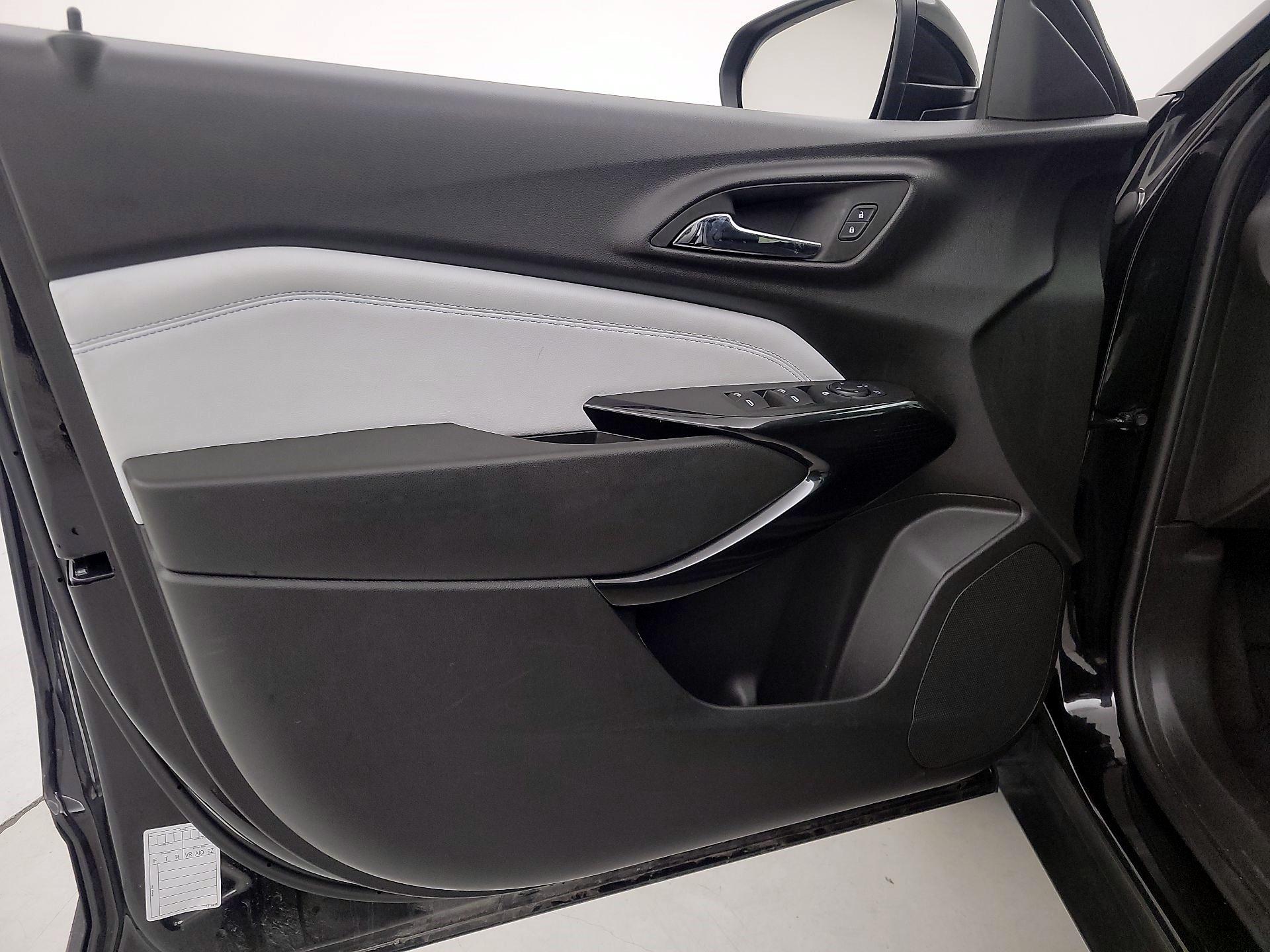 Thumbnail: 2025 Chevrolet Trax - 12