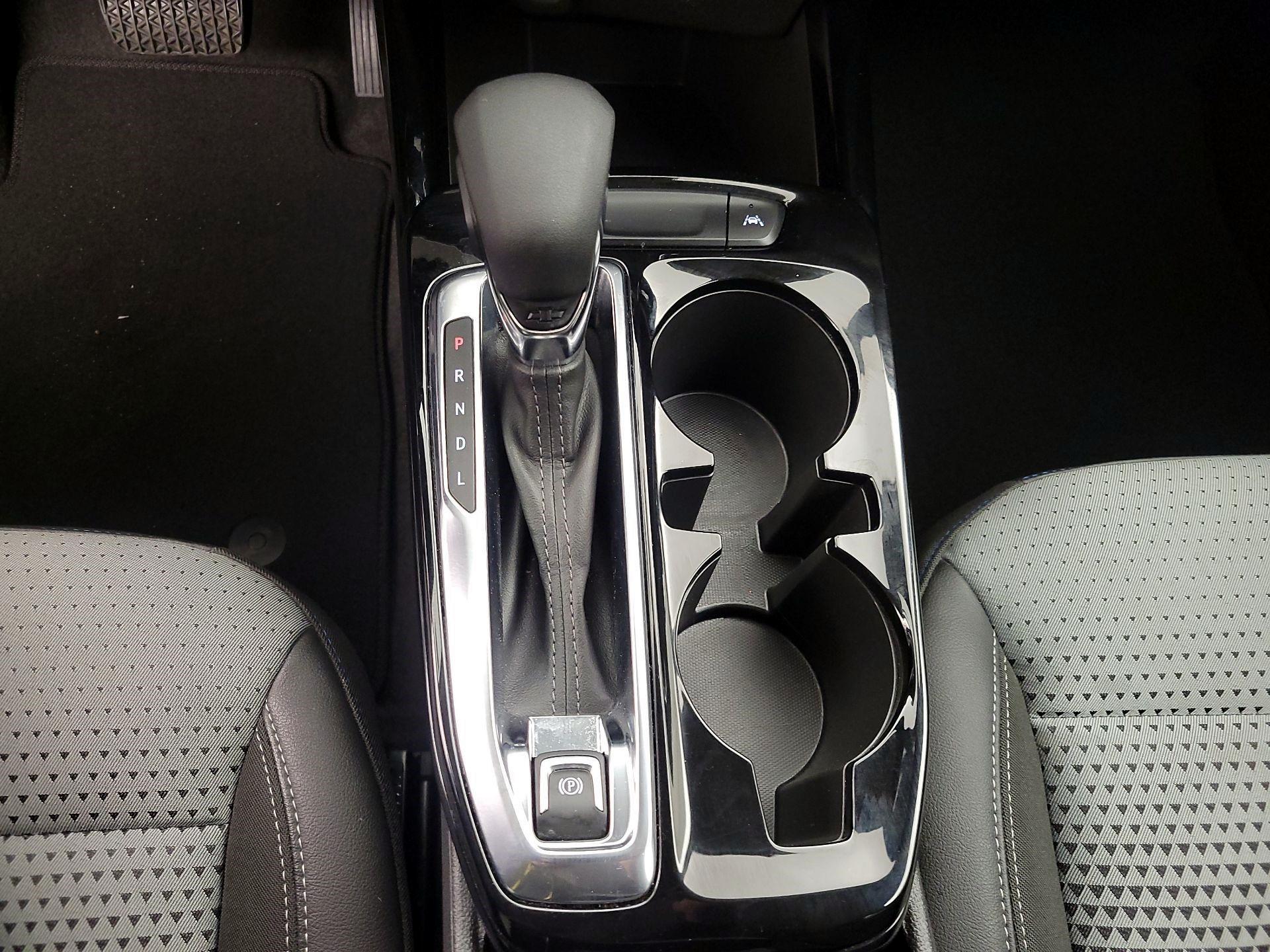 Thumbnail: 2025 Chevrolet Trax - 17