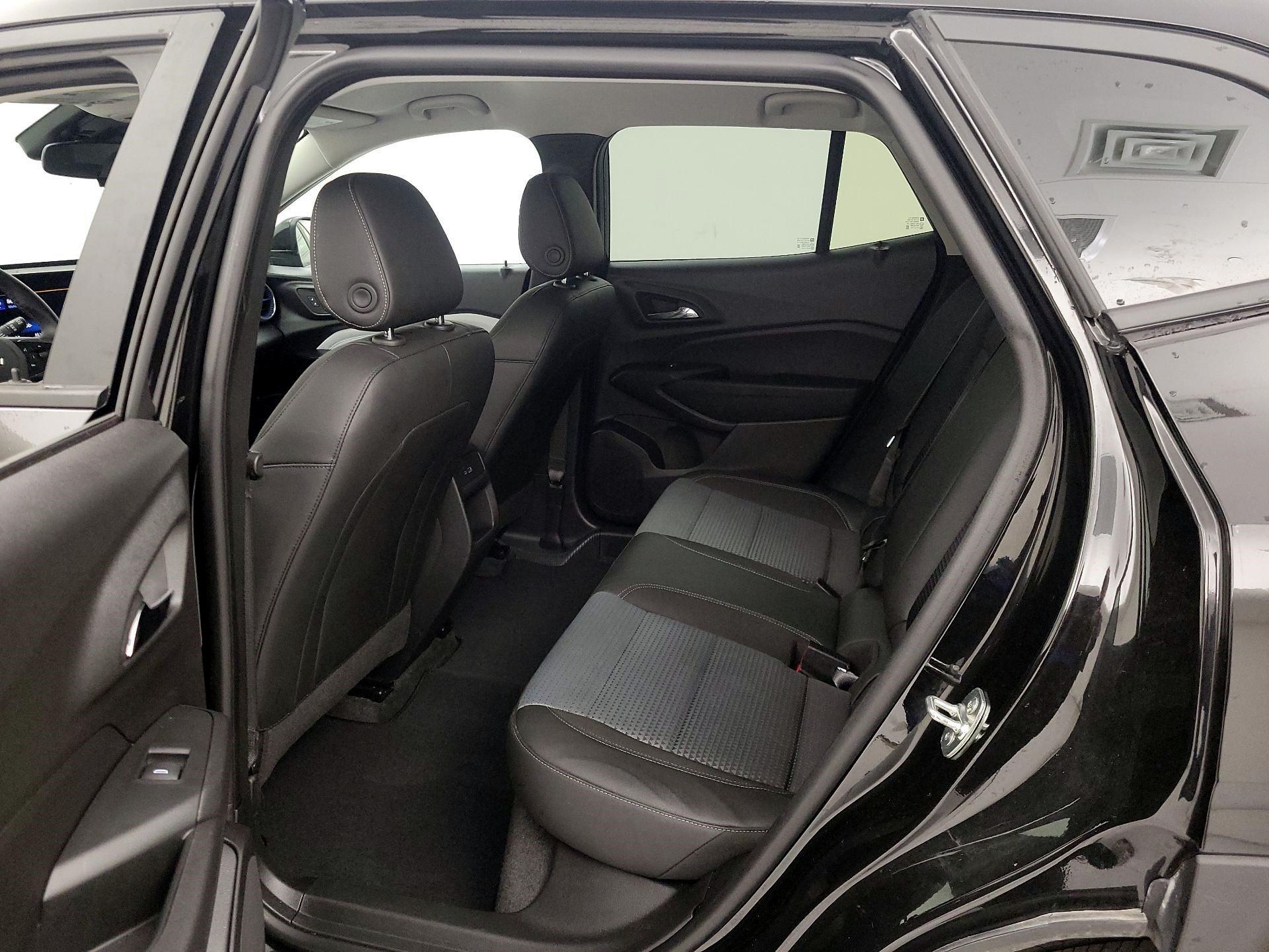 Thumbnail: 2025 Chevrolet Trax - 19