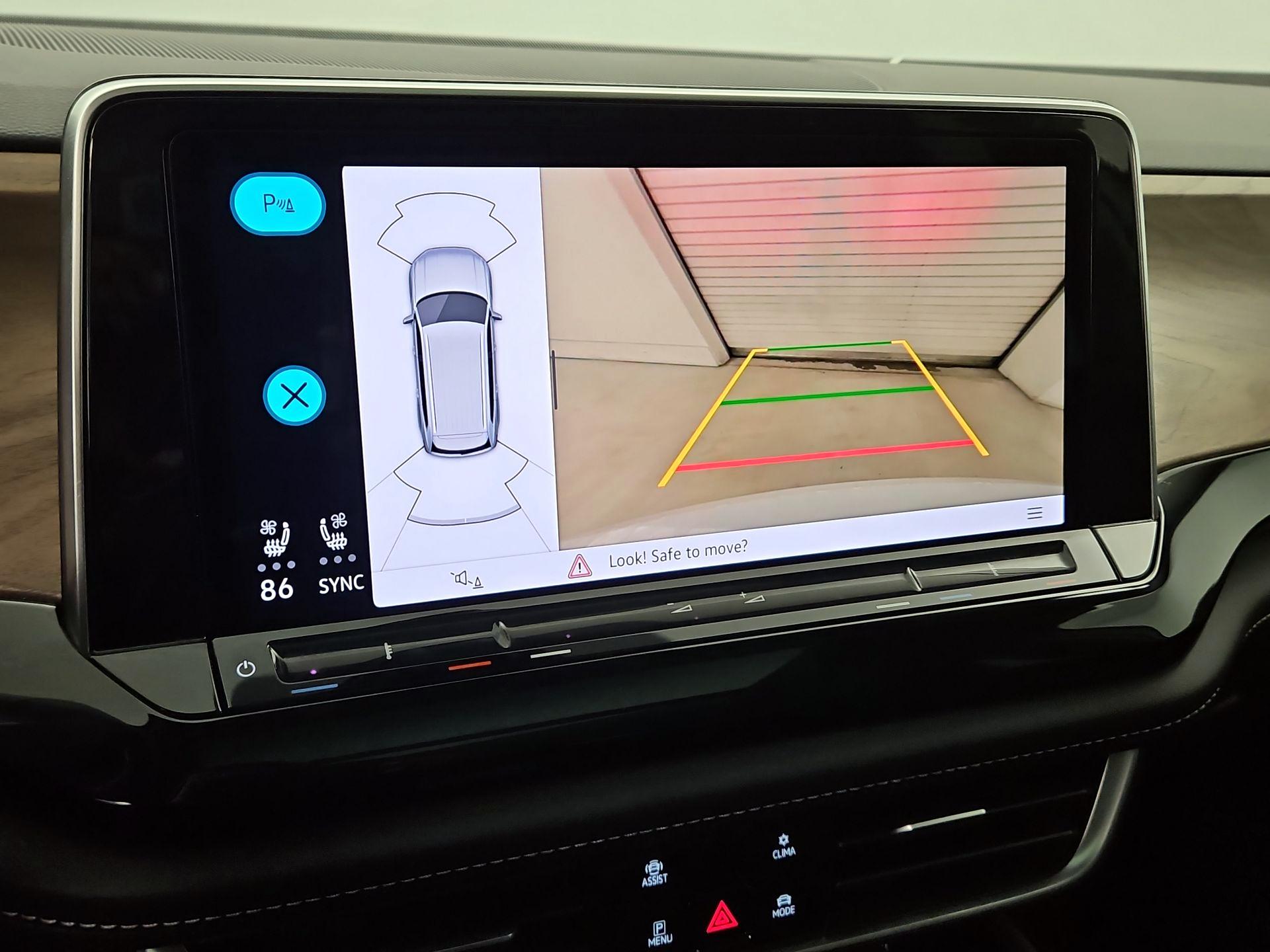 Thumbnail: 2024 Volkswagen Atlas - 14