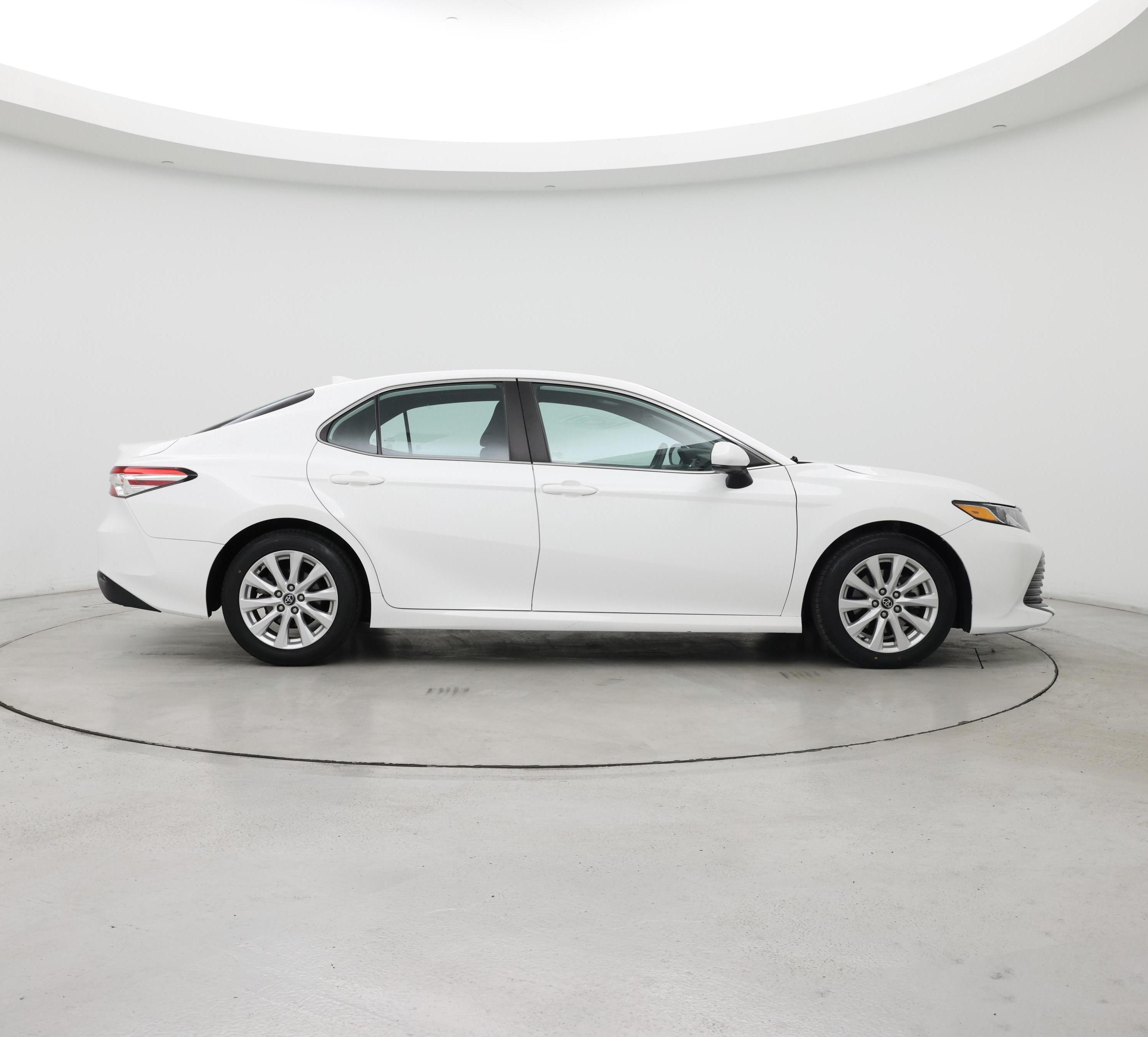 Thumbnail: 2020 Toyota Camry - 7