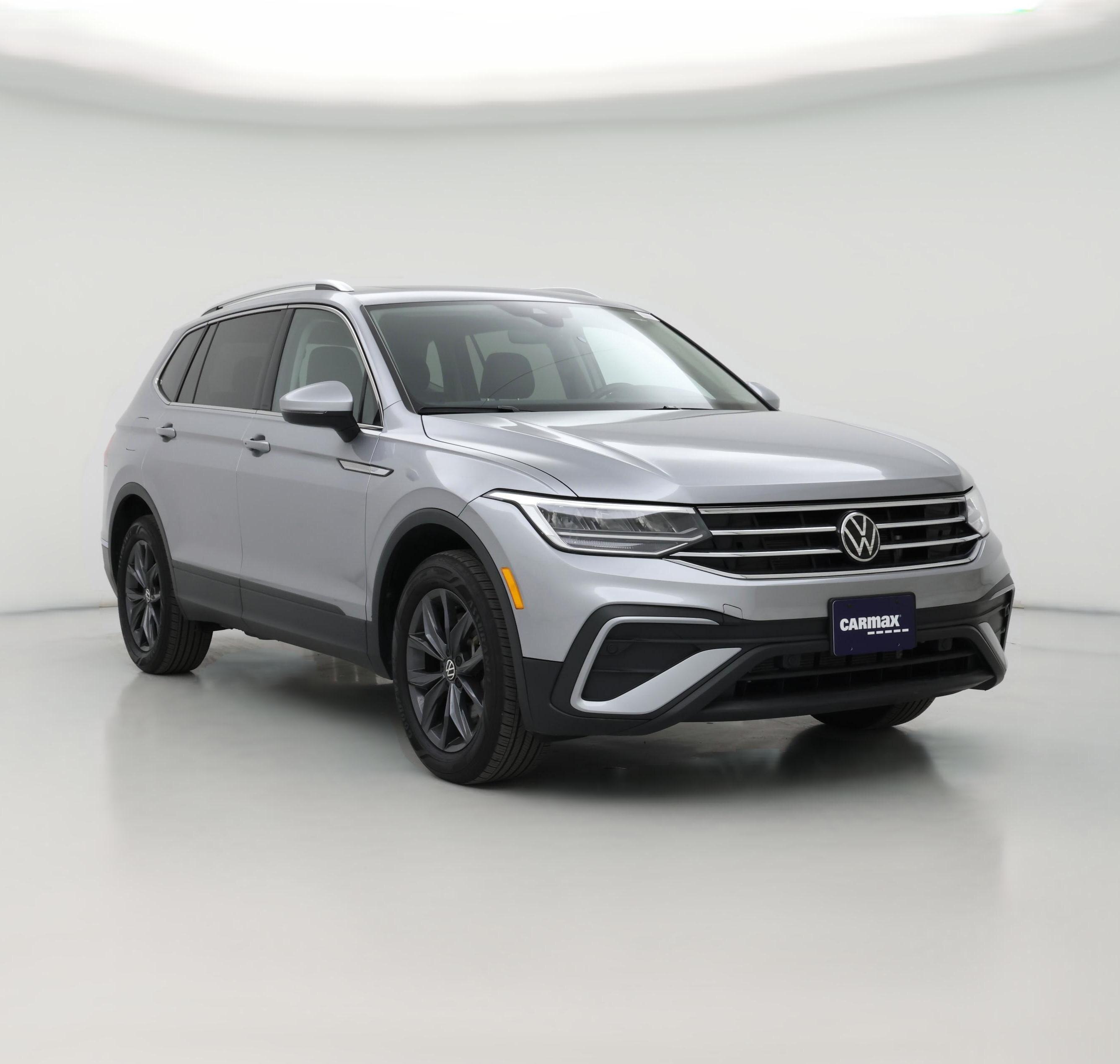 Thumbnail: 2023 Volkswagen Tiguan - 1